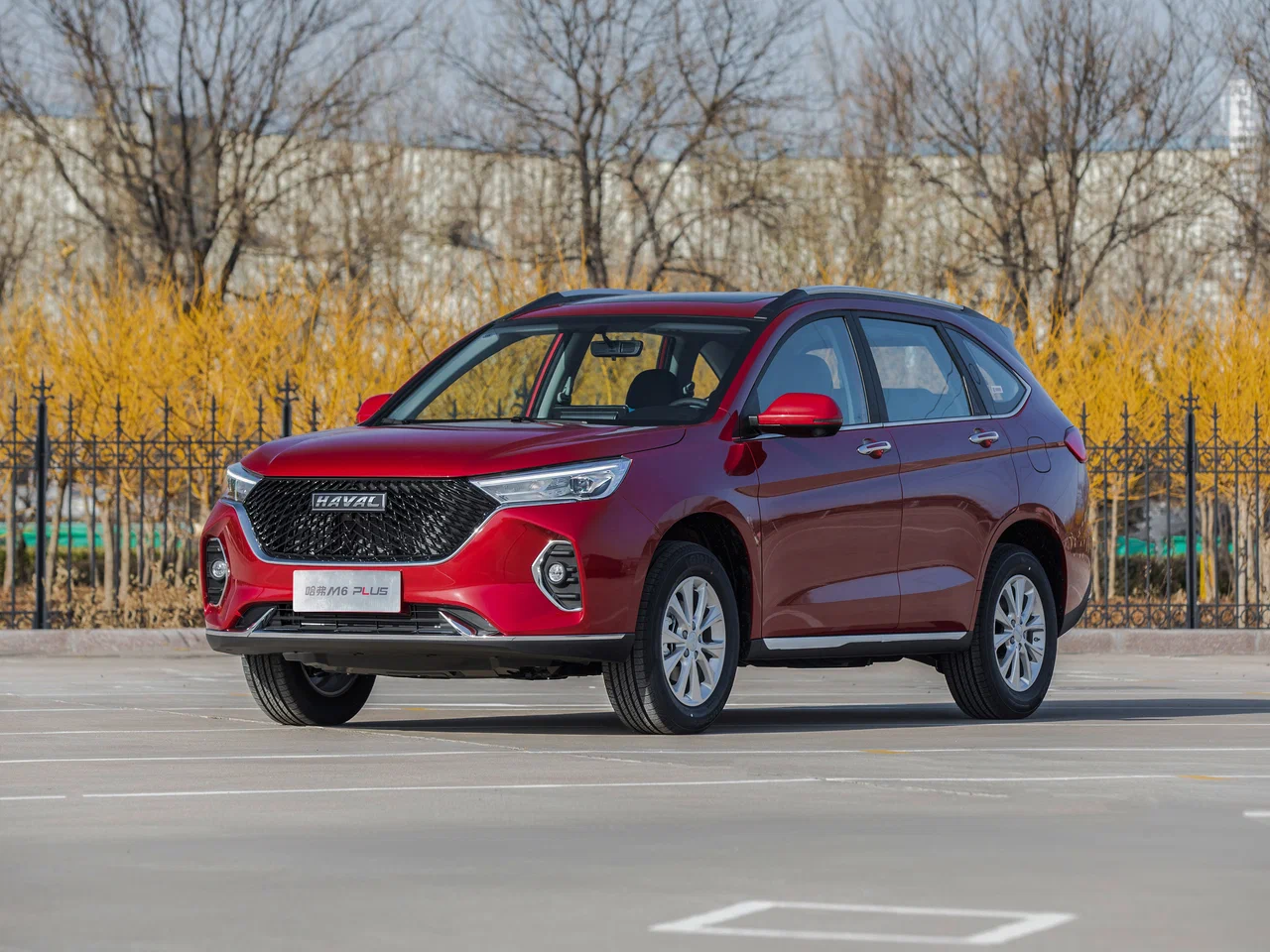 Автосалон: Haval M6