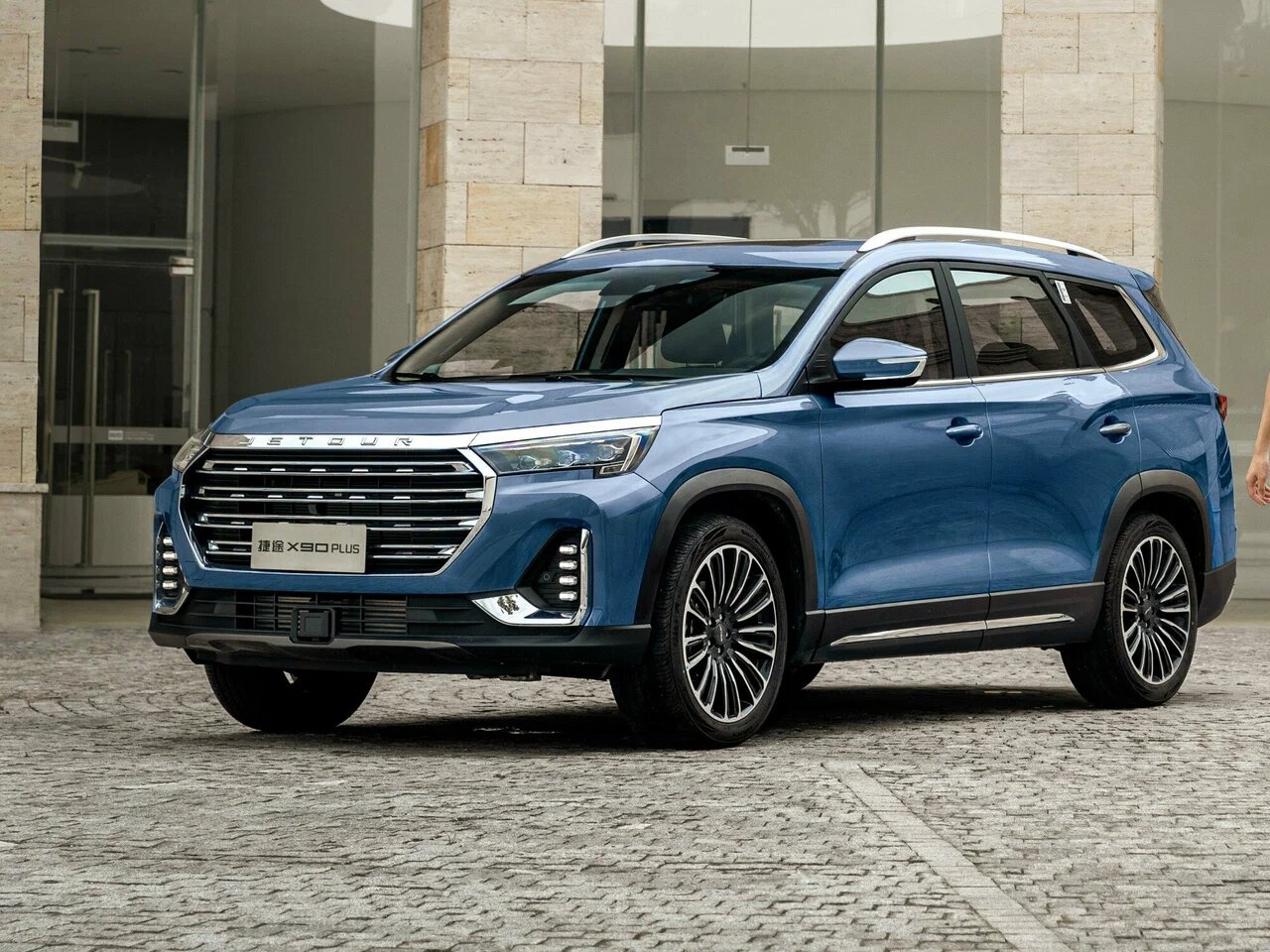 Автосалон: Jetour X90 PLUS
