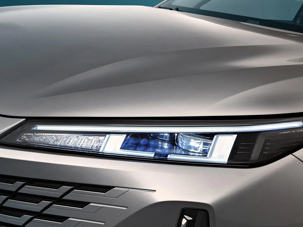 Автосалон: Changan Lamore
