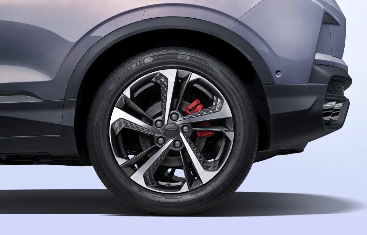 Автосалон: Geely Coolray New