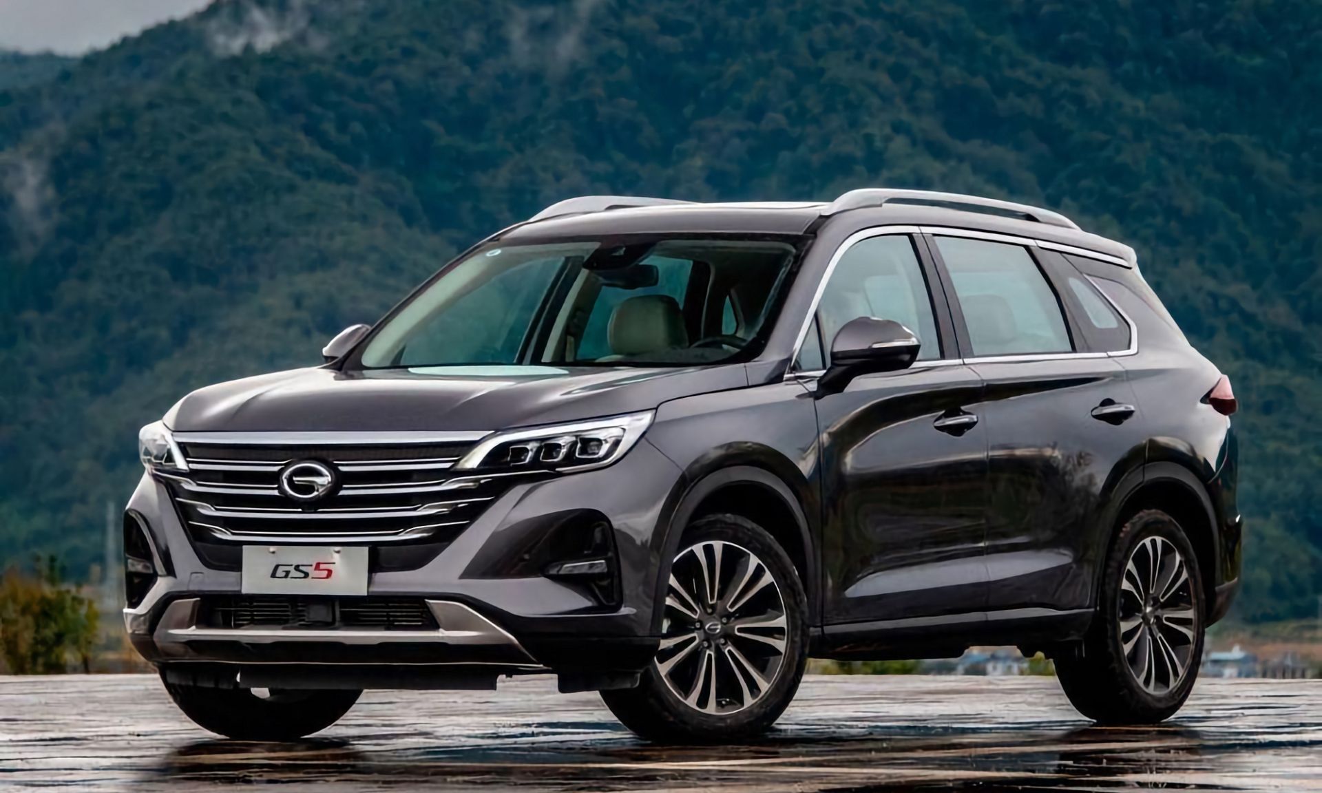 Автосалон: Gac GS5