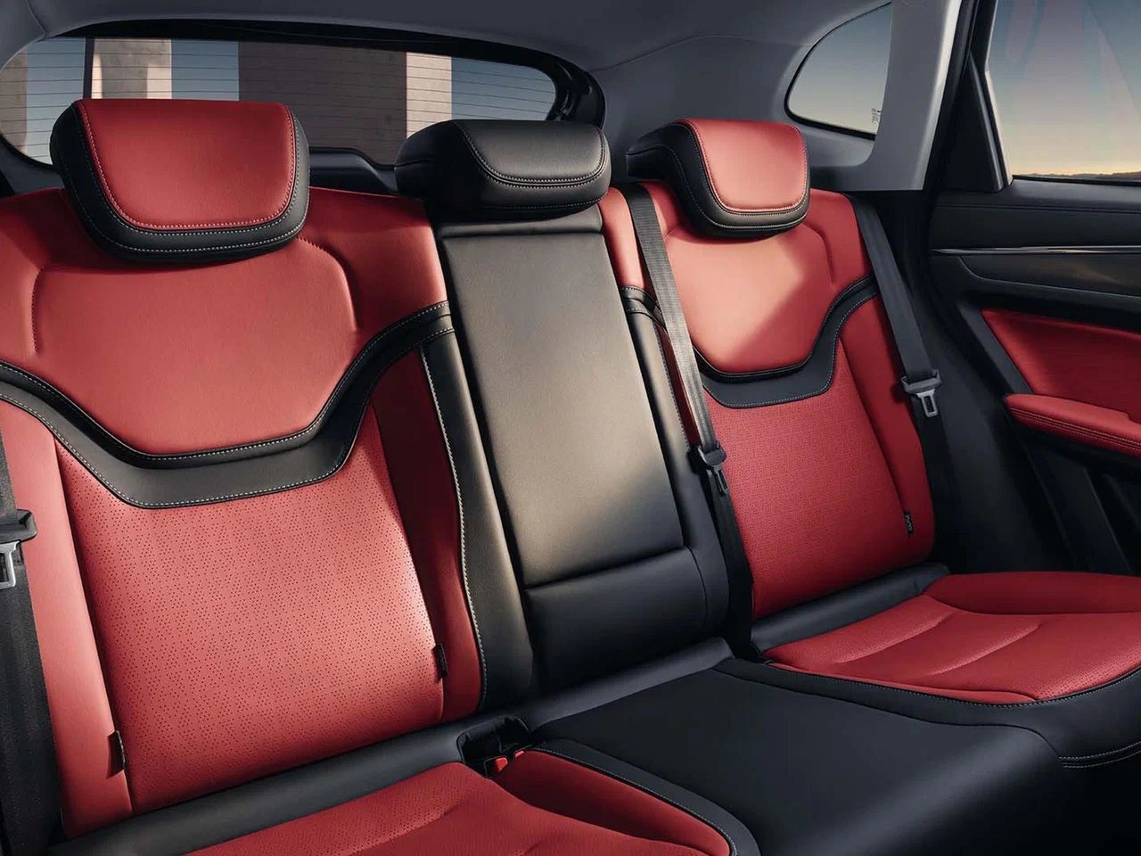 Автосалон: Haval New Jolion