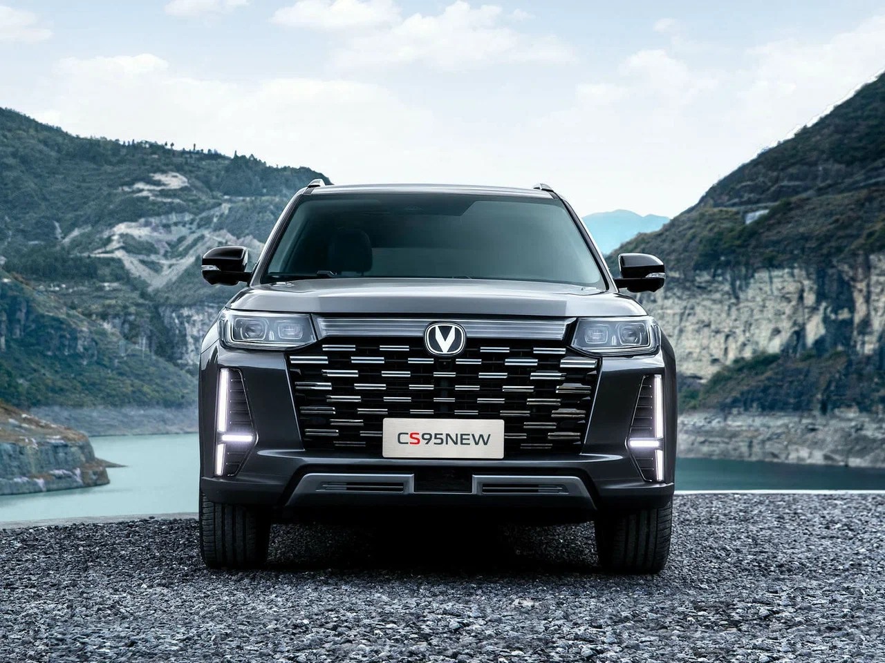 Автосалон: Changan CS95 NEW