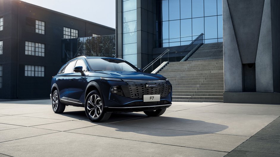 Автосалон: Haval F7 II