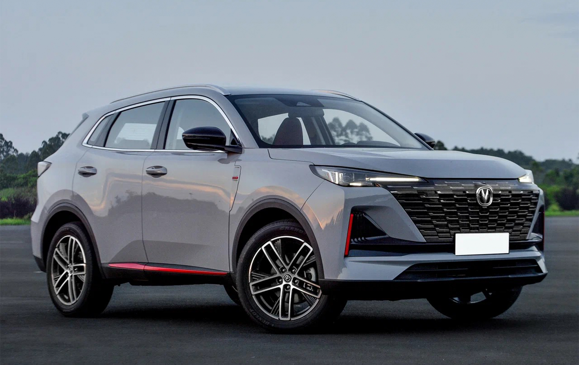 Автосалон: Changan UNI-S