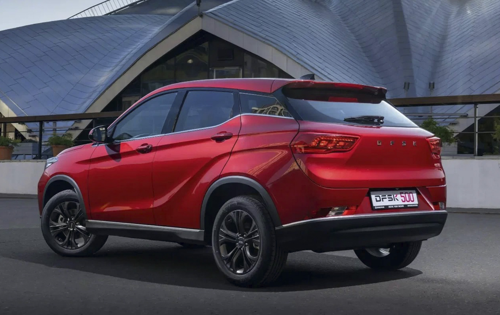 Автосалон: Dongfeng DFSK 500