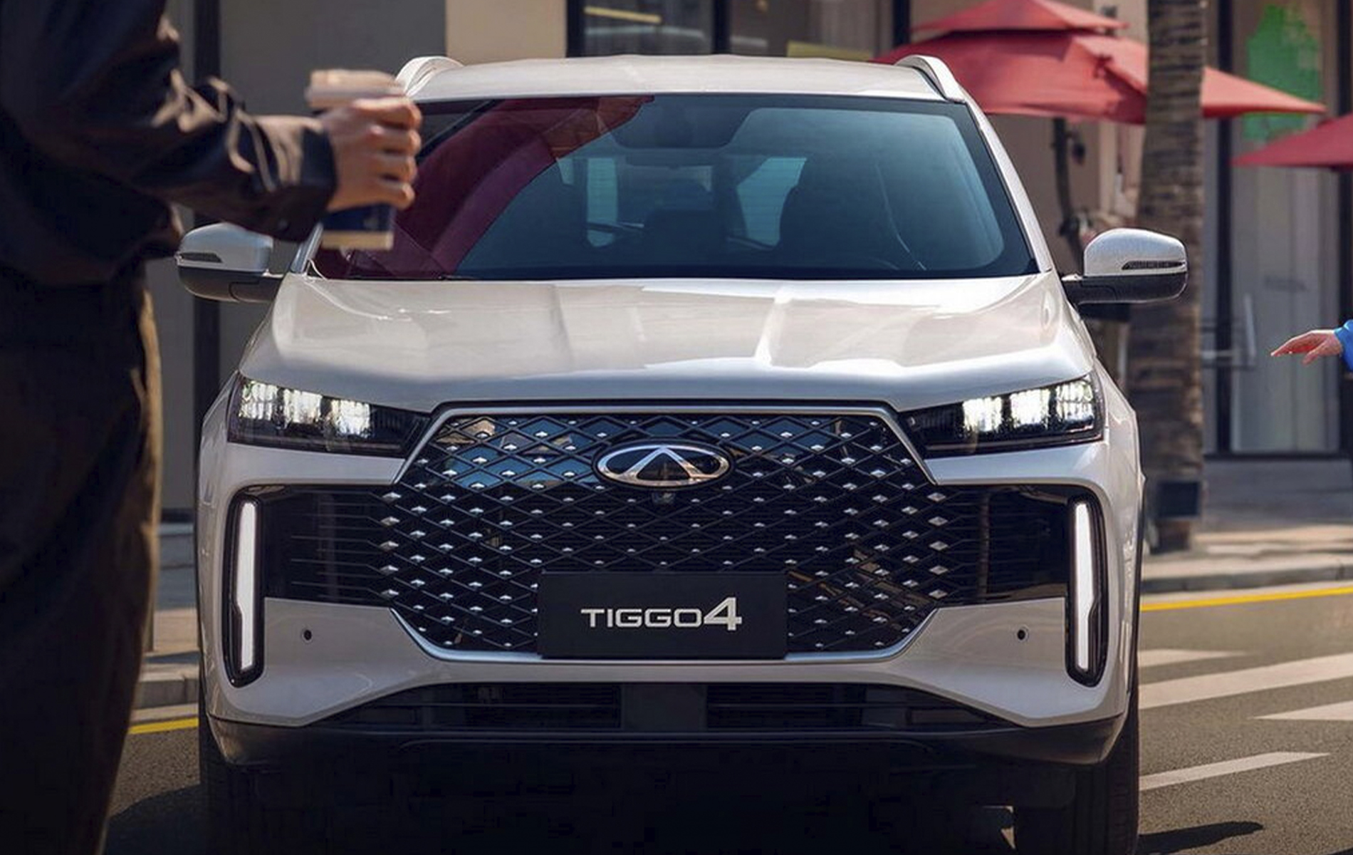 Автосалон: Chery New Tiggo 4