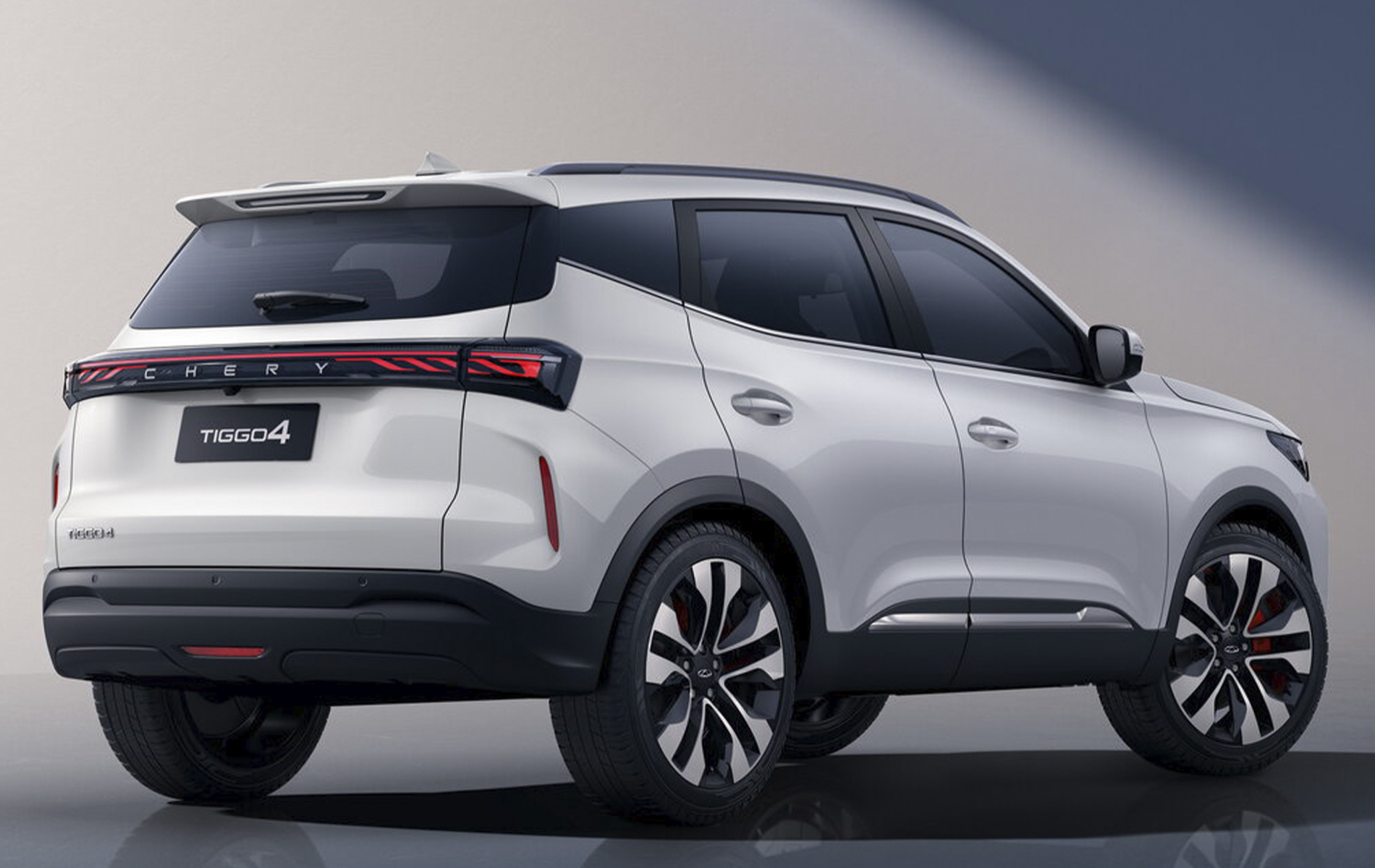 Автосалон: Chery New Tiggo 4