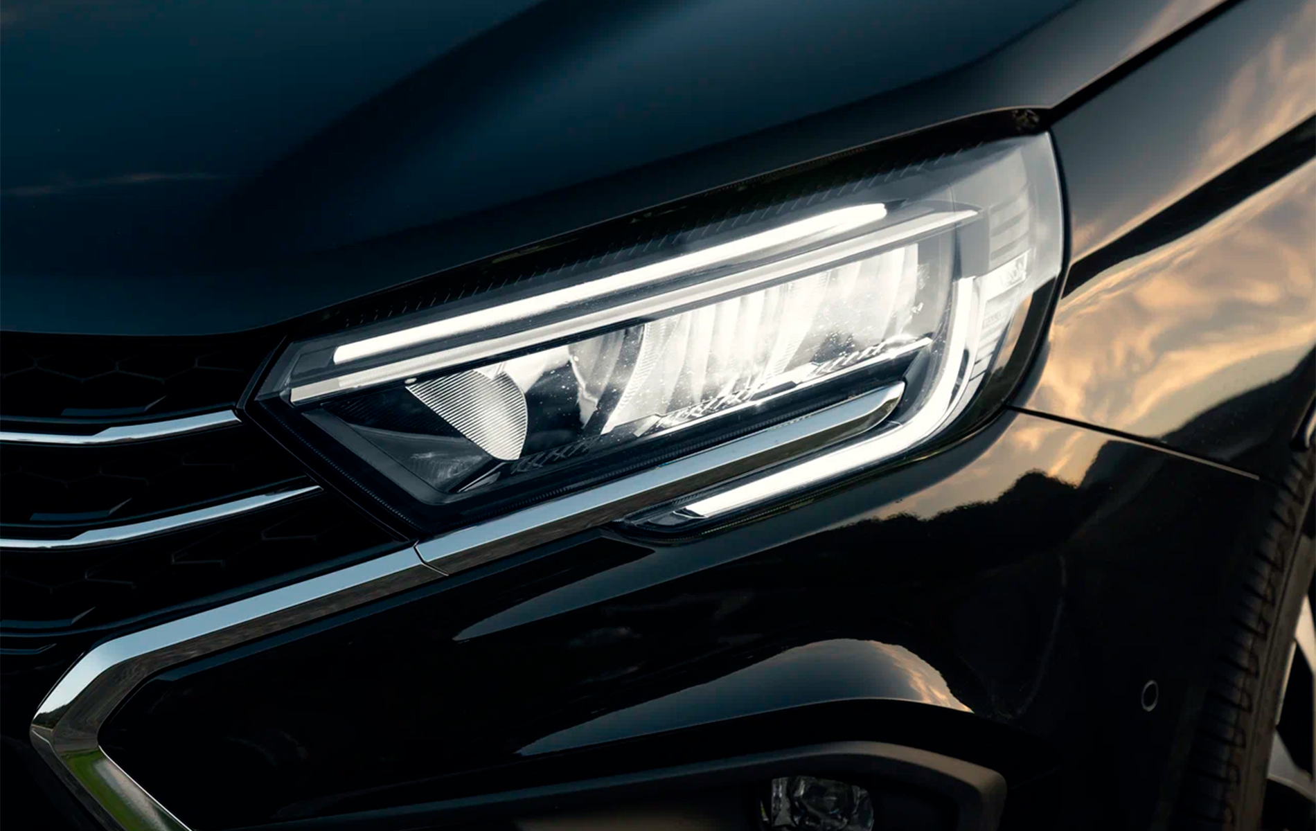 Автосалон: Lada Aura
