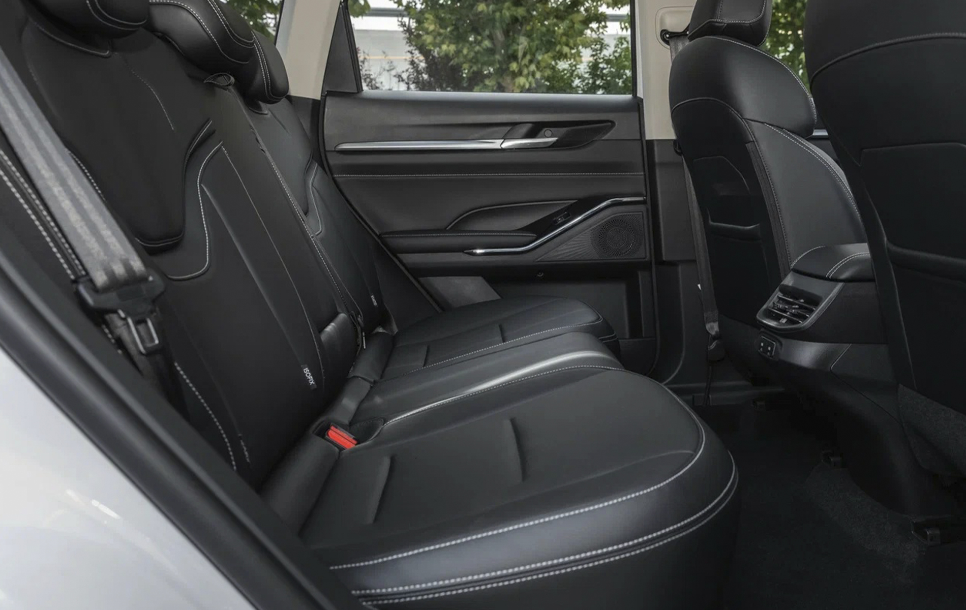 Автосалон: Haval H6