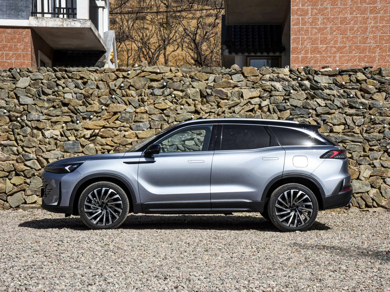 Автосалон: Baic X75