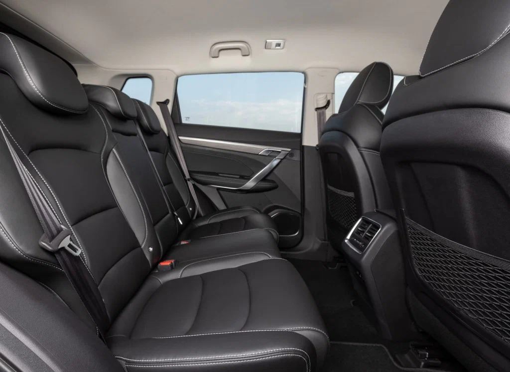 Автосалон: Geely Belgee X70