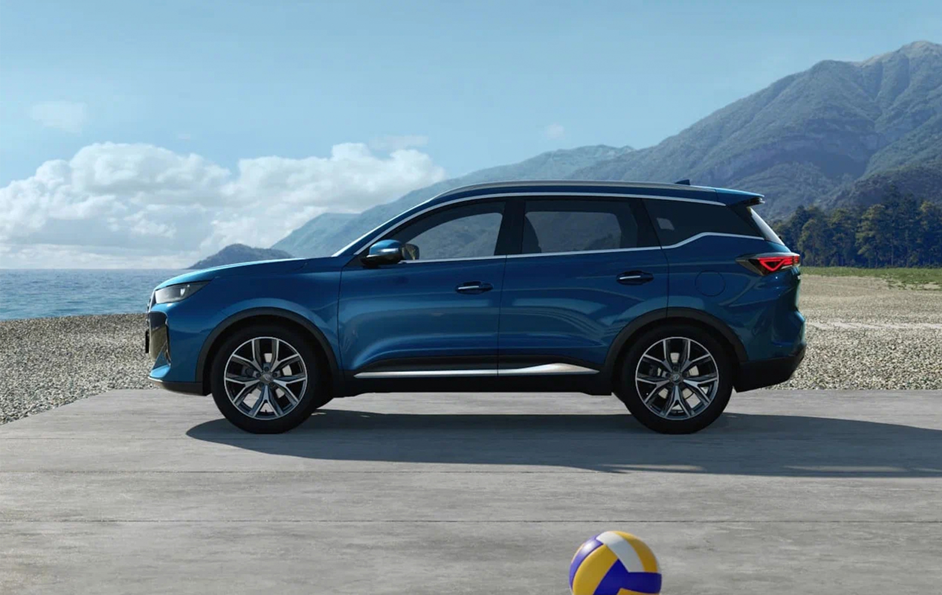 Автосалон: Chery Tiggo 7L