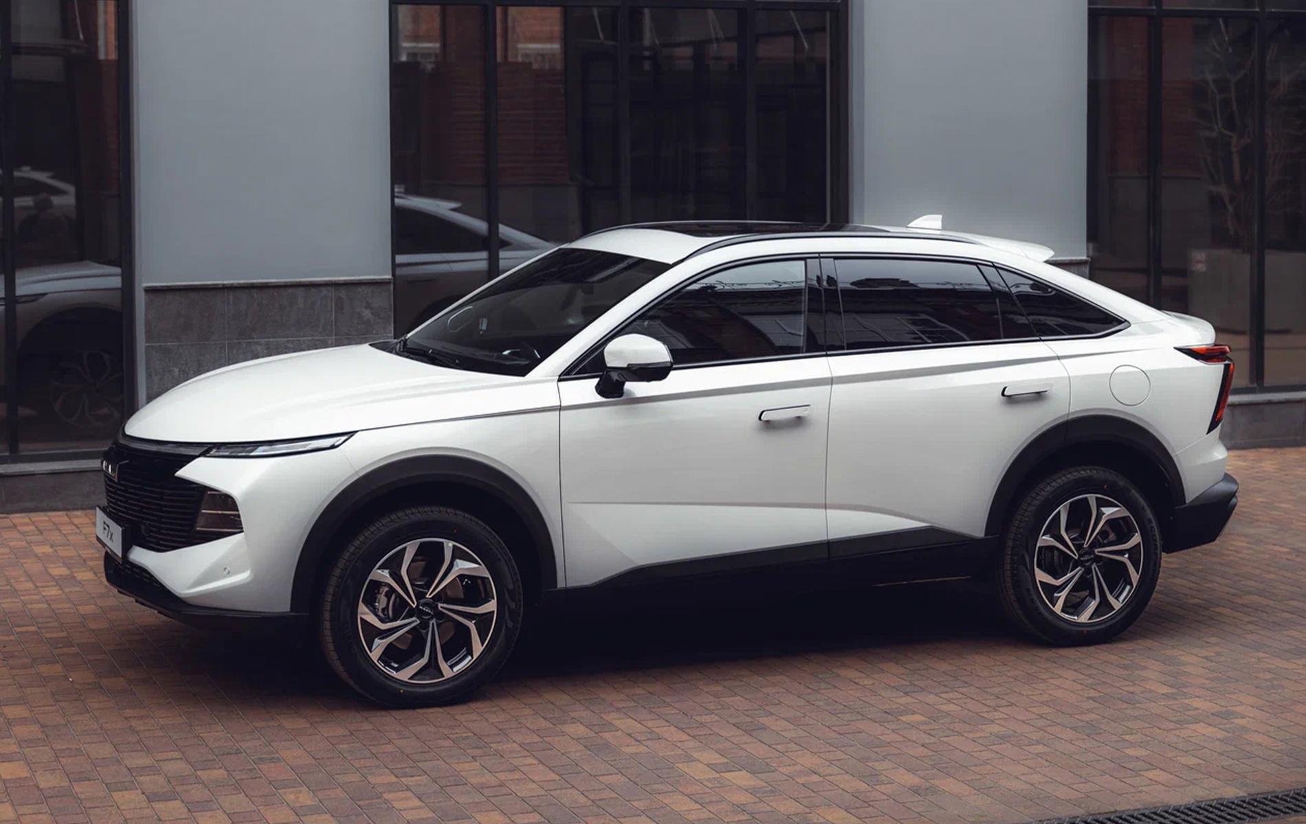 Автосалон: Haval F7x II