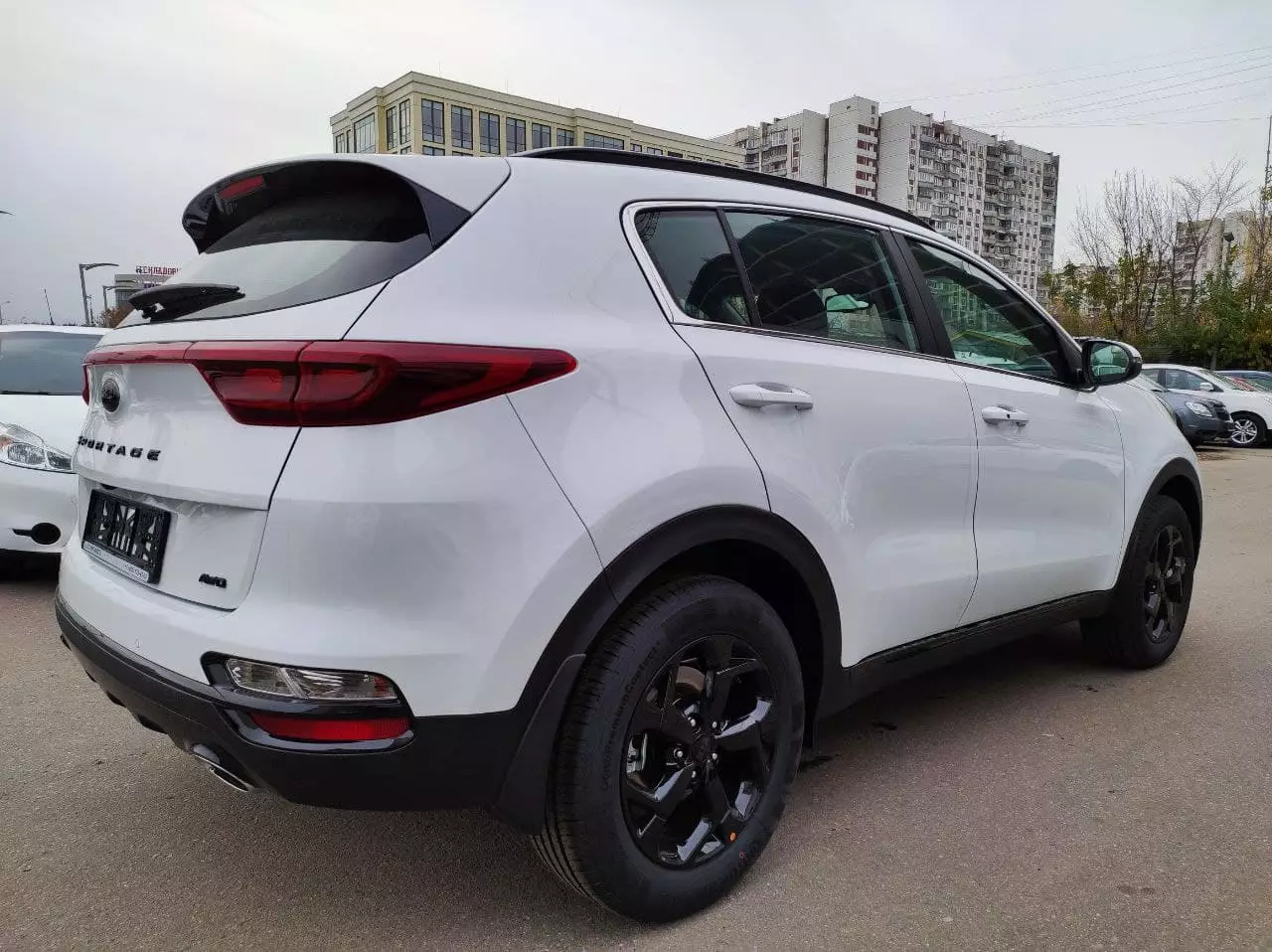 Автосалон: