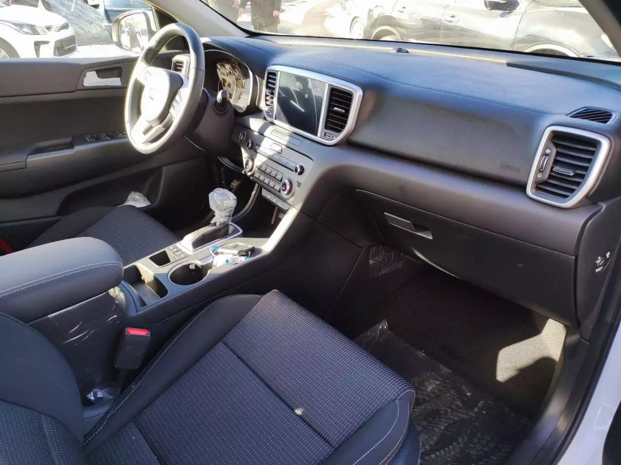 Автосалон: