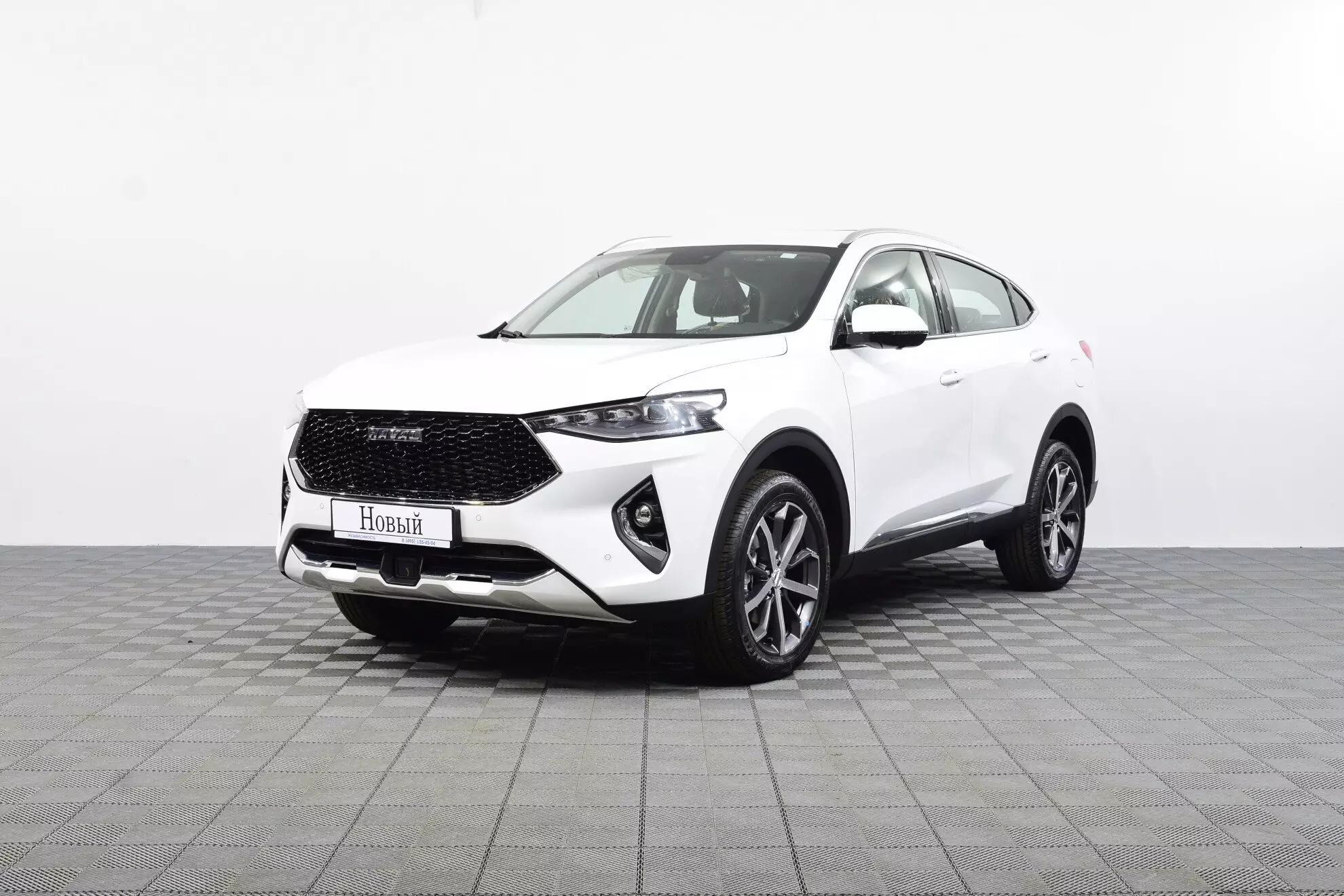 Автосалон: Haval F7X