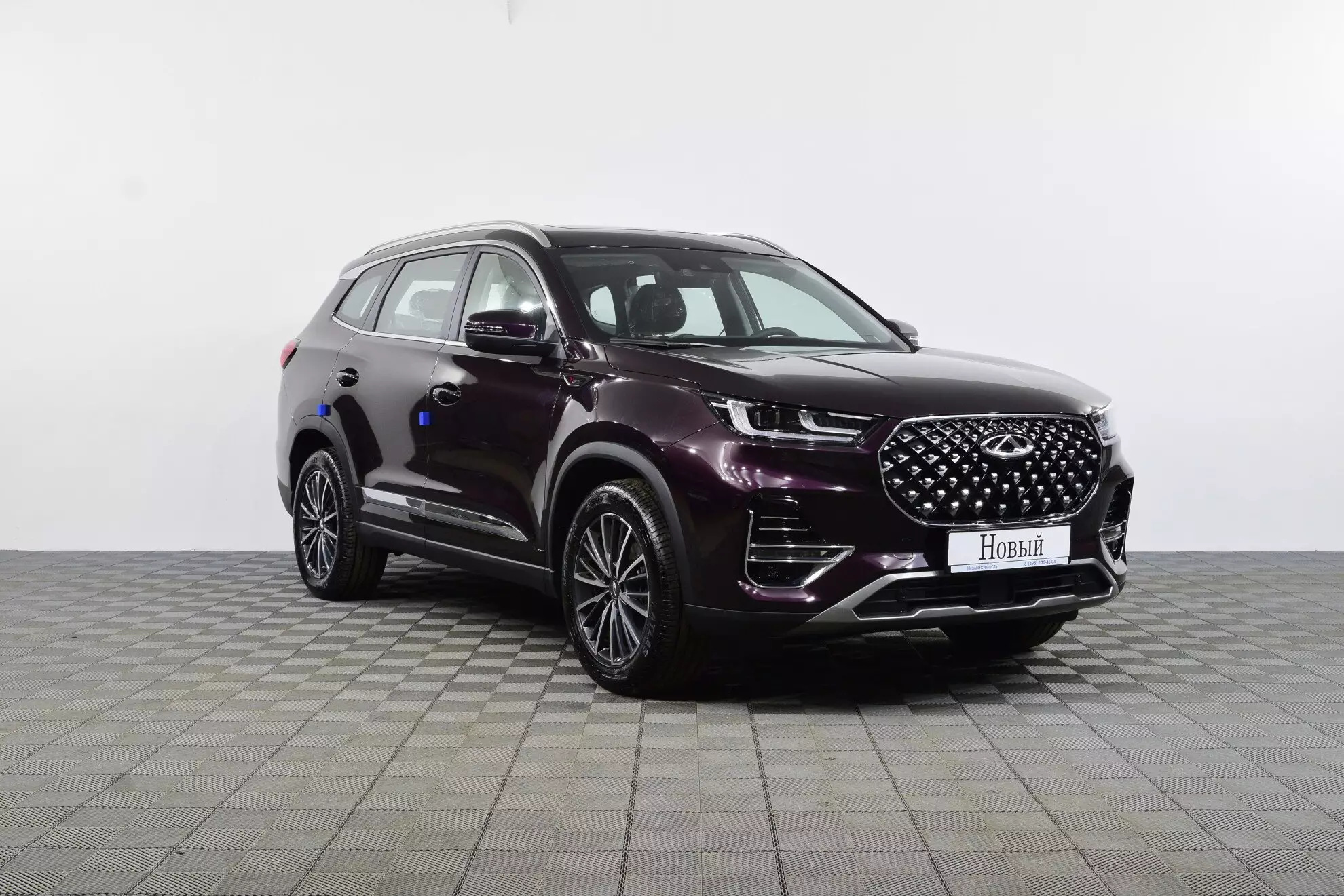 Автосалон: Chery Tiggo 8 Pro