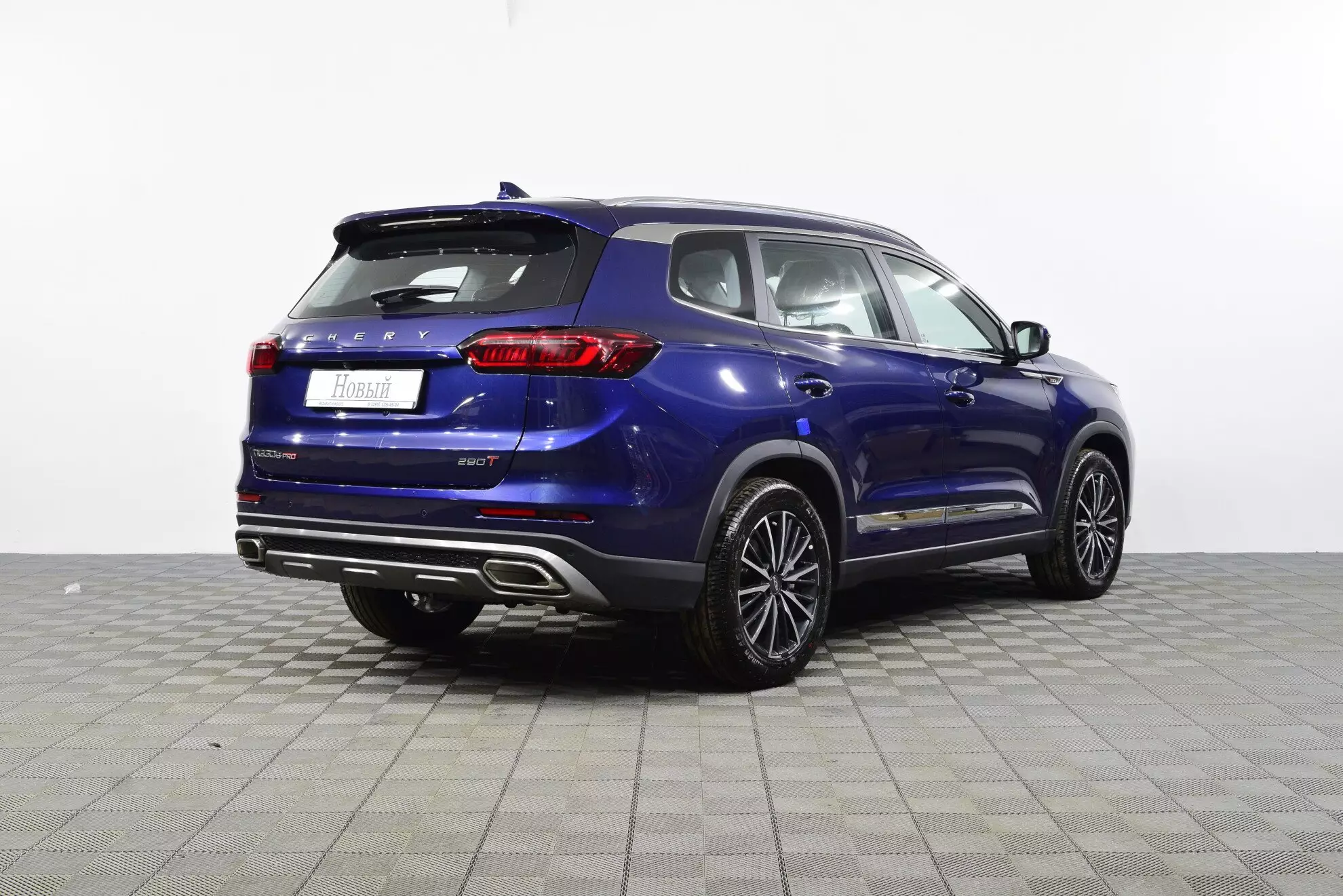 Автосалон: Chery Tiggo 8 Pro