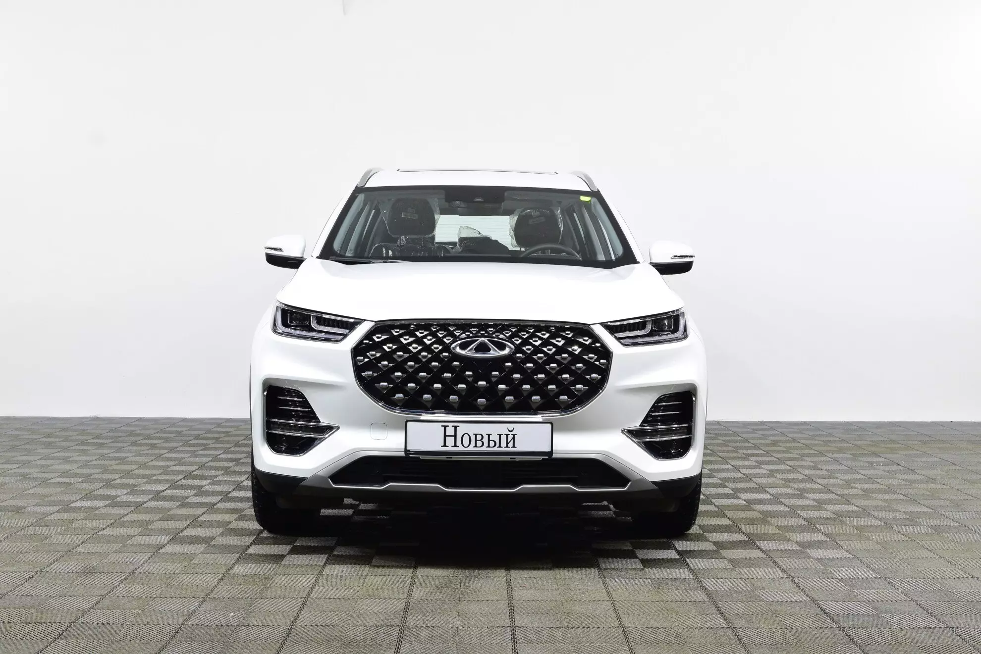 Автосалон: Chery Tiggo 8 Pro