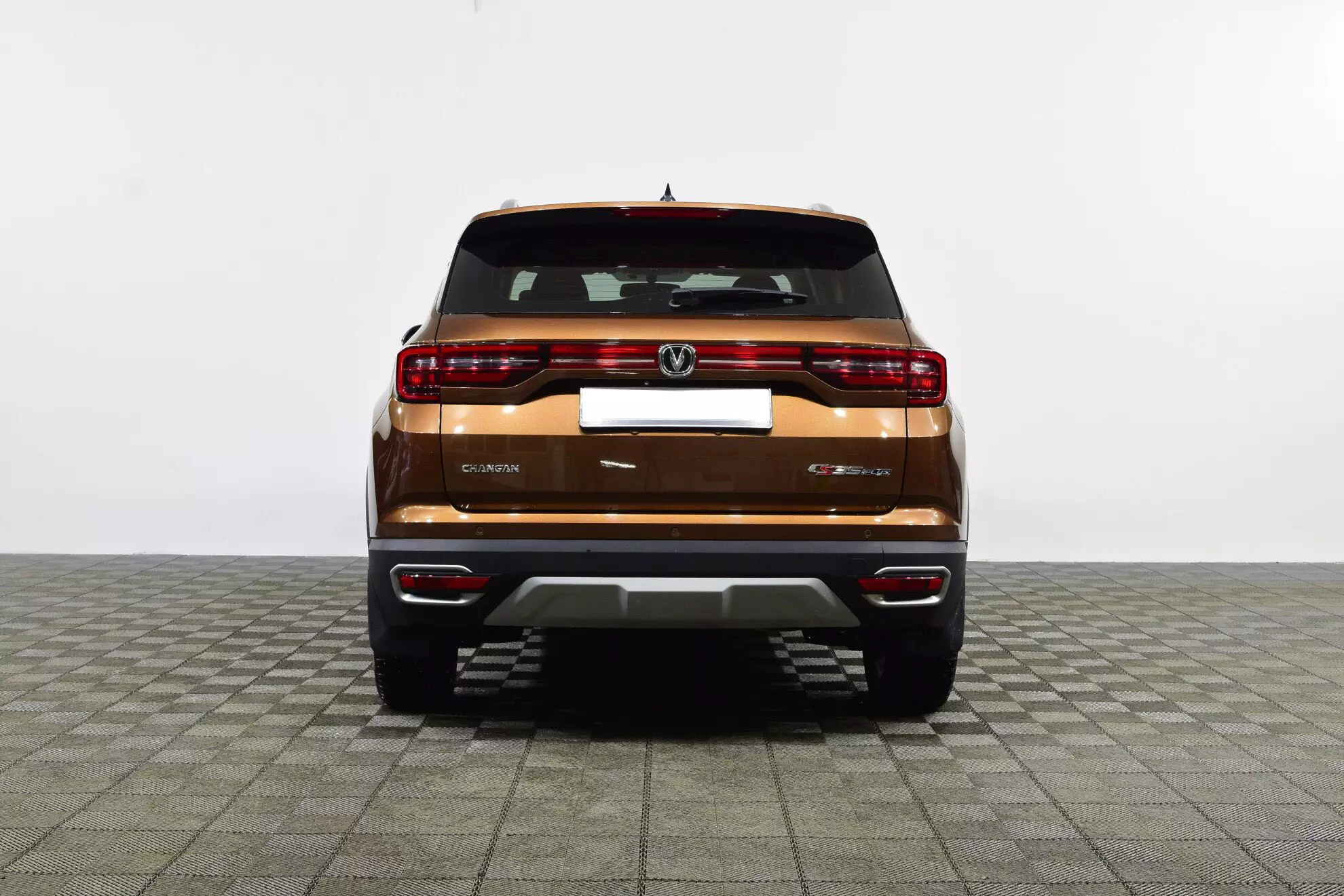 Автосалон: Changan CS35 Plus