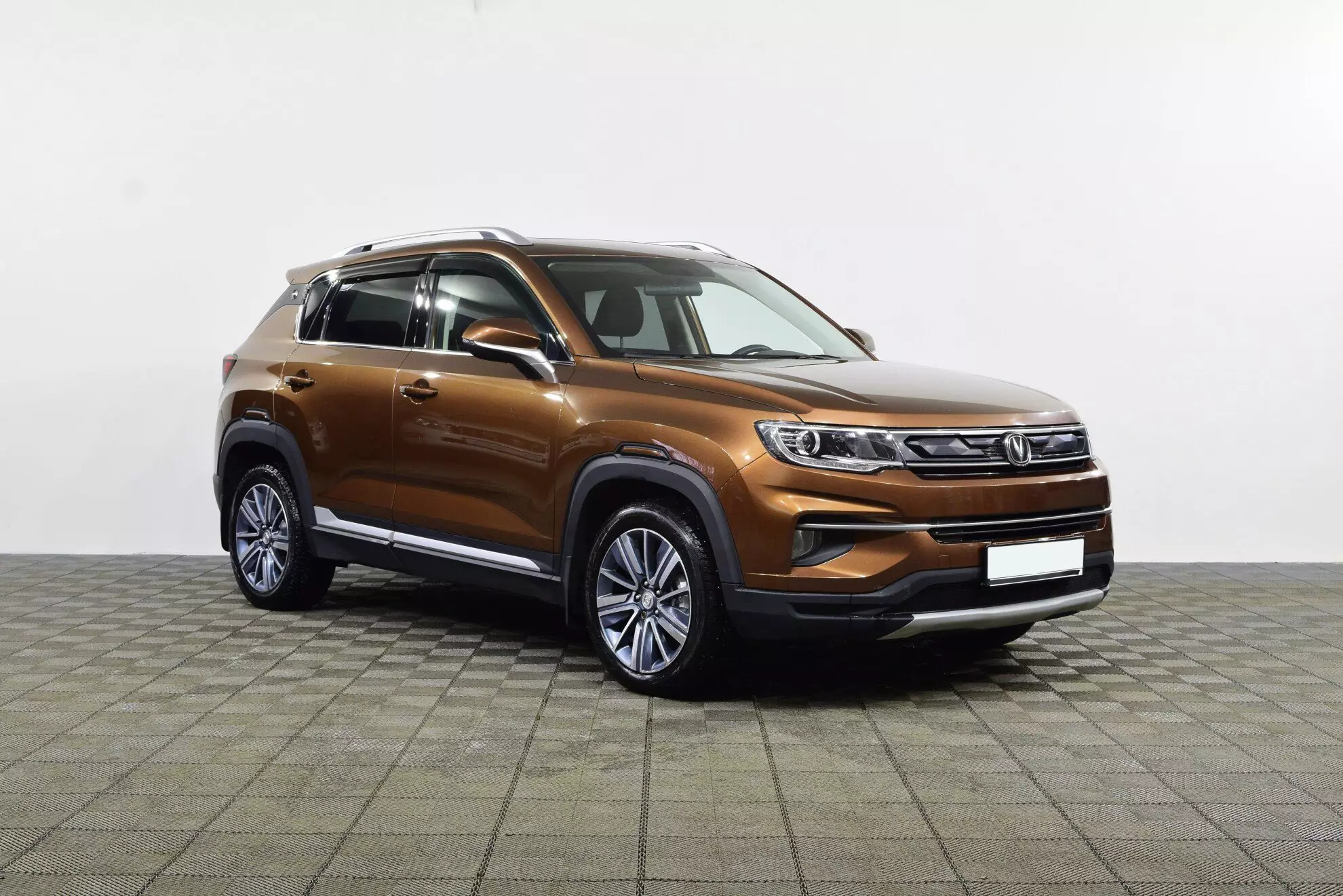 Автосалон: Changan CS35 Plus