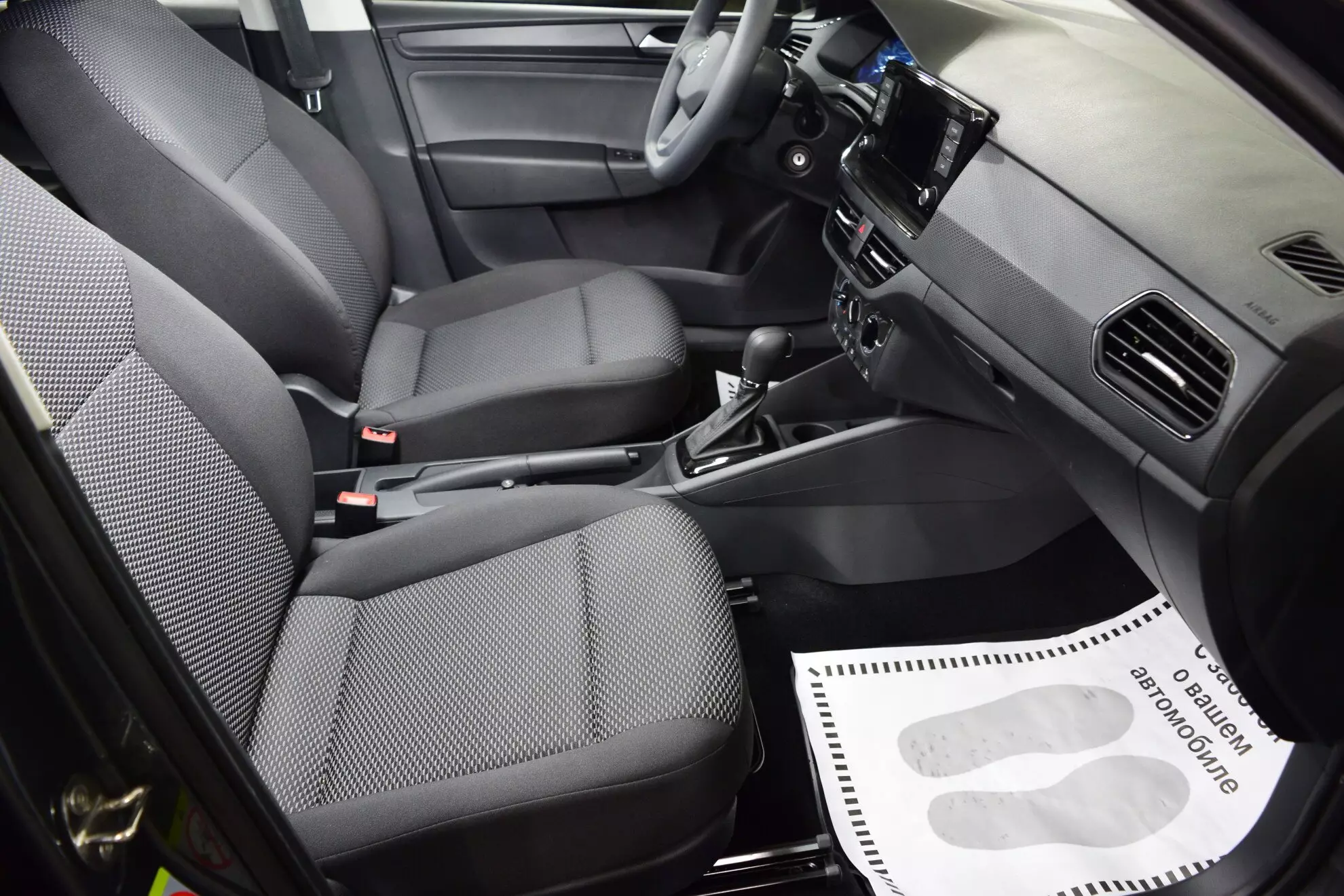 Автосалон: Volkswagen Polo