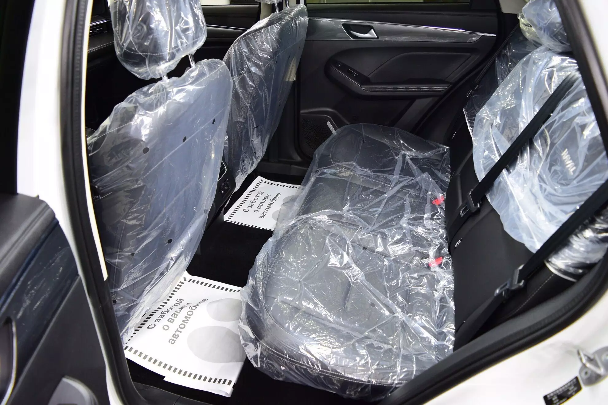 Автосалон: Haval Jolion