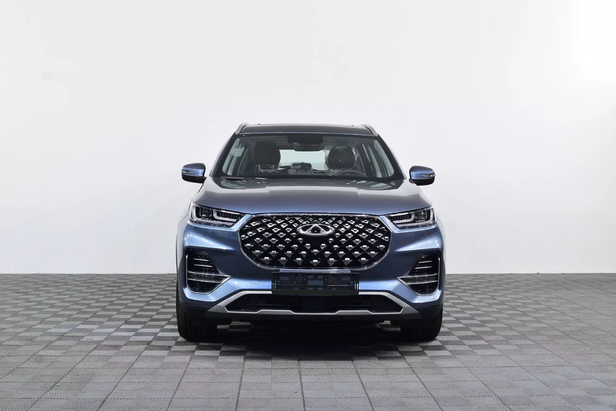 Автосалон: Chery Tiggo 8 Pro