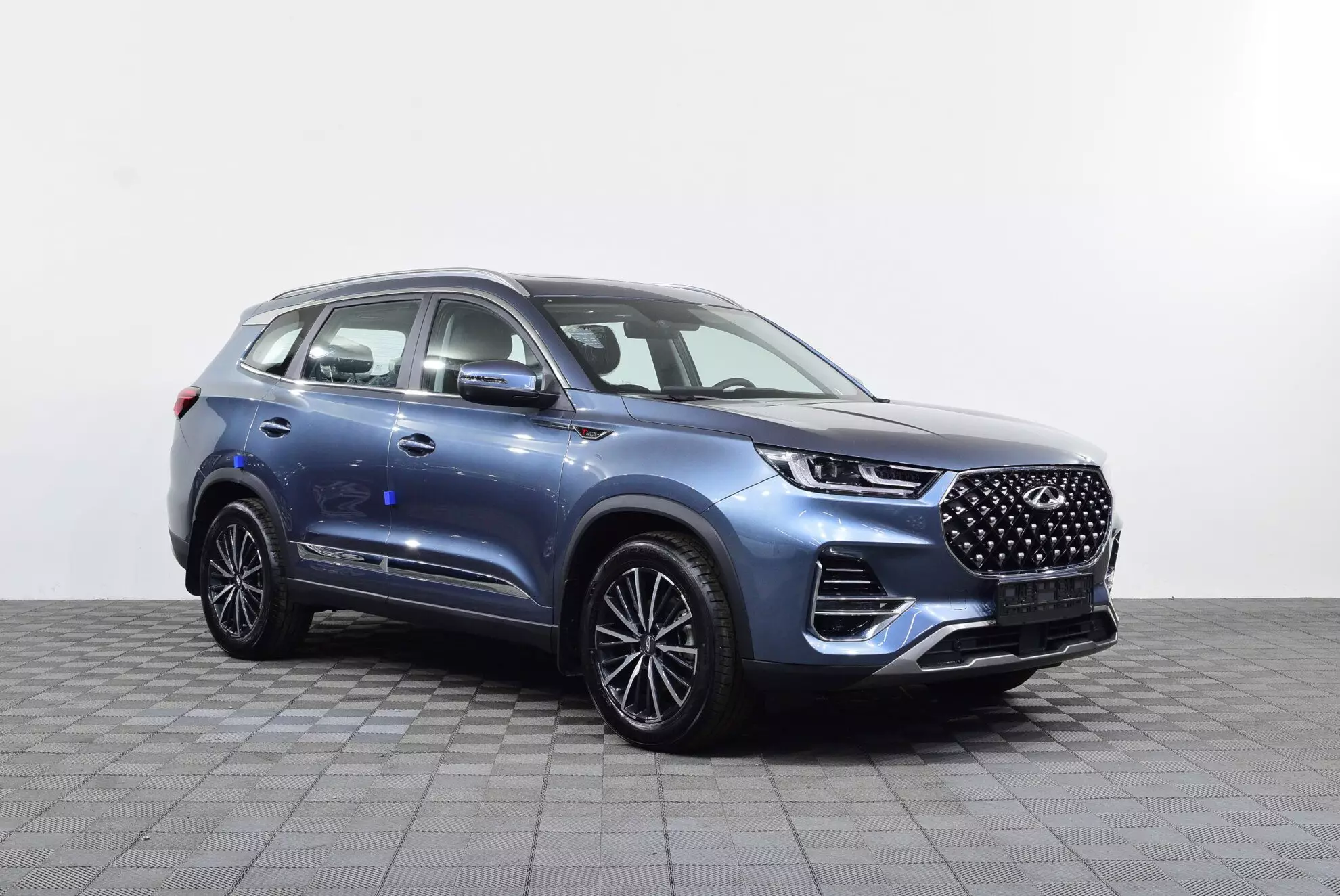 Автосалон: Chery Tiggo 8 Pro