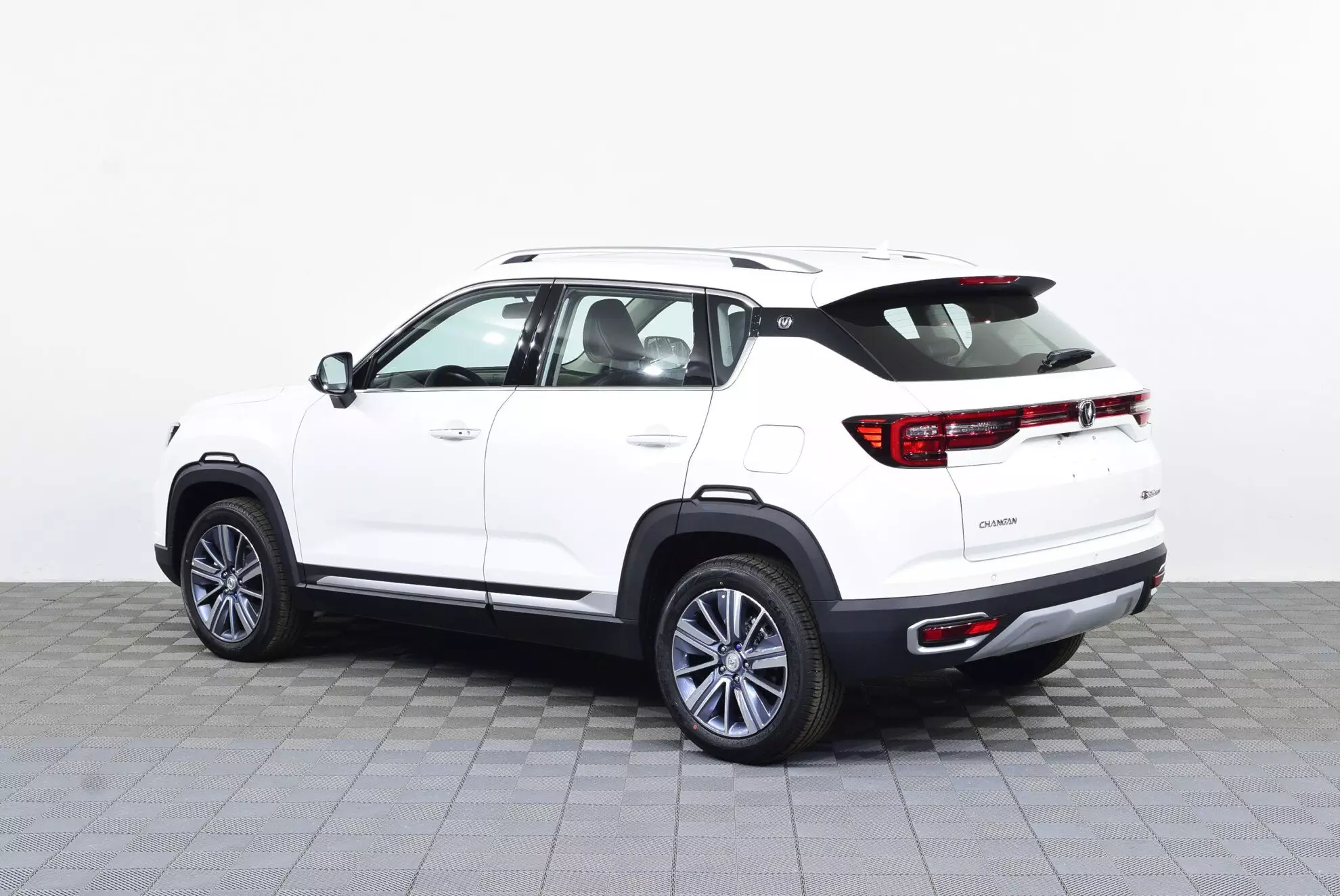 Автосалон: Changan CS35 Plus
