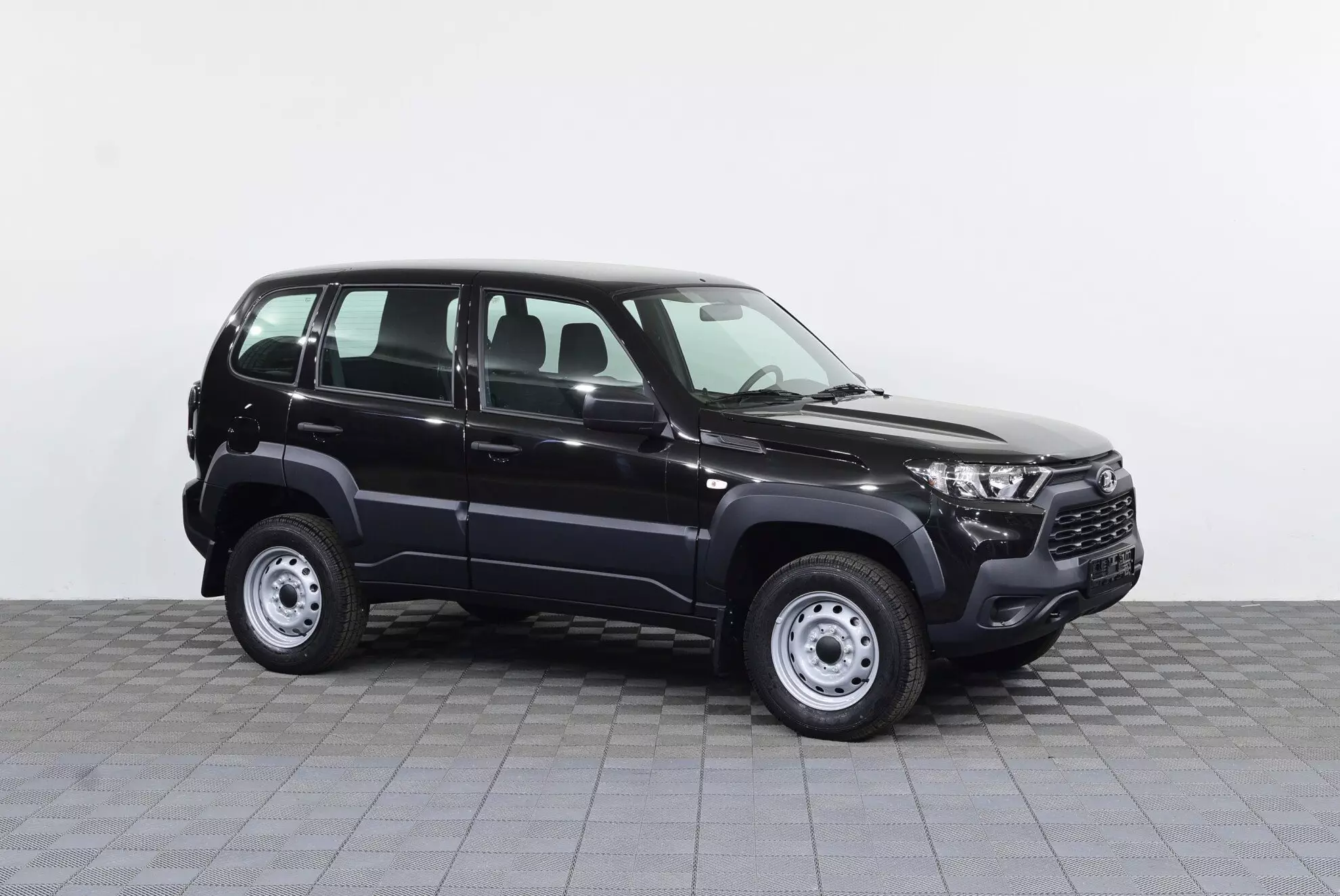 Автосалон: Lada Niva Travel
