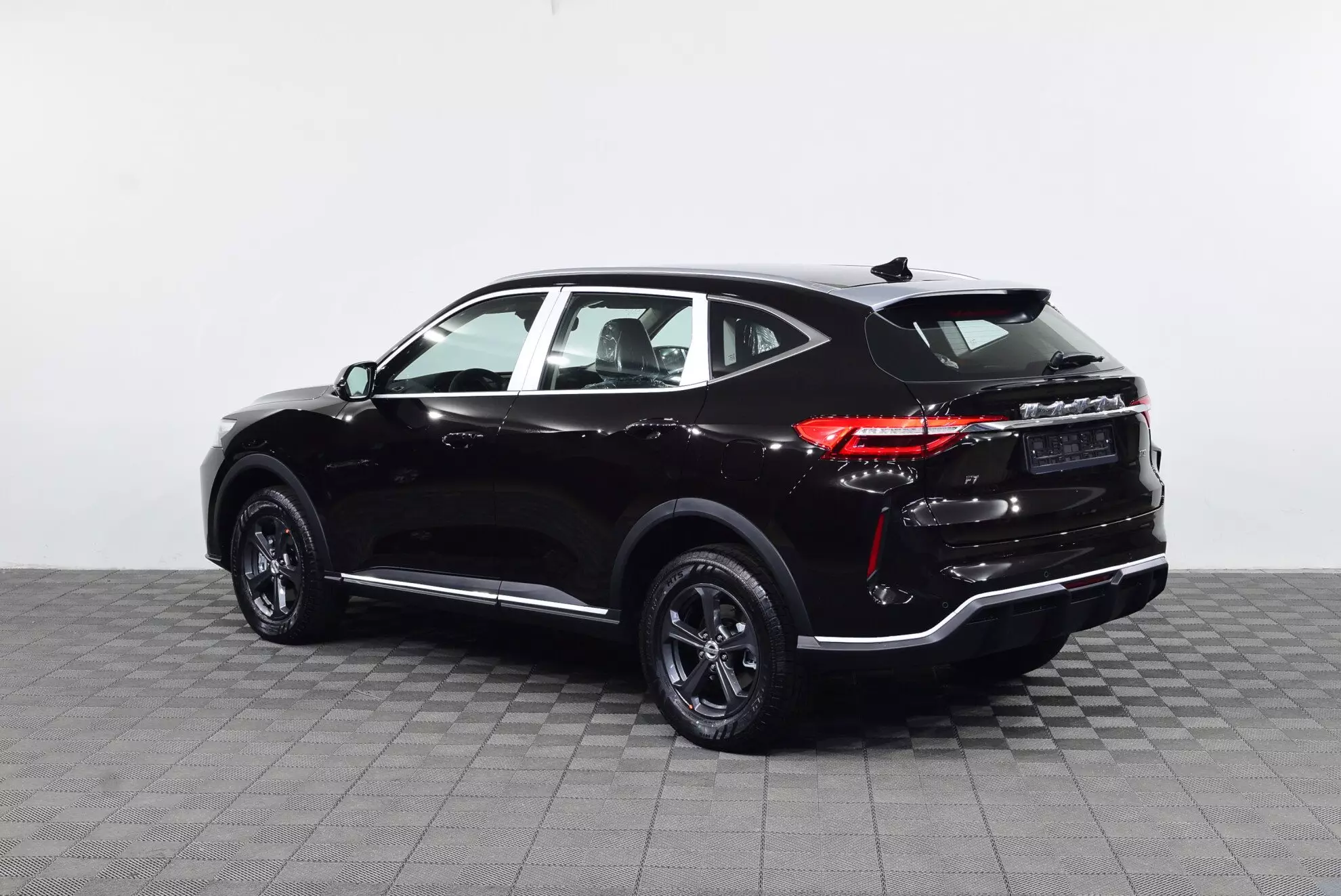 Автосалон: Haval New F7