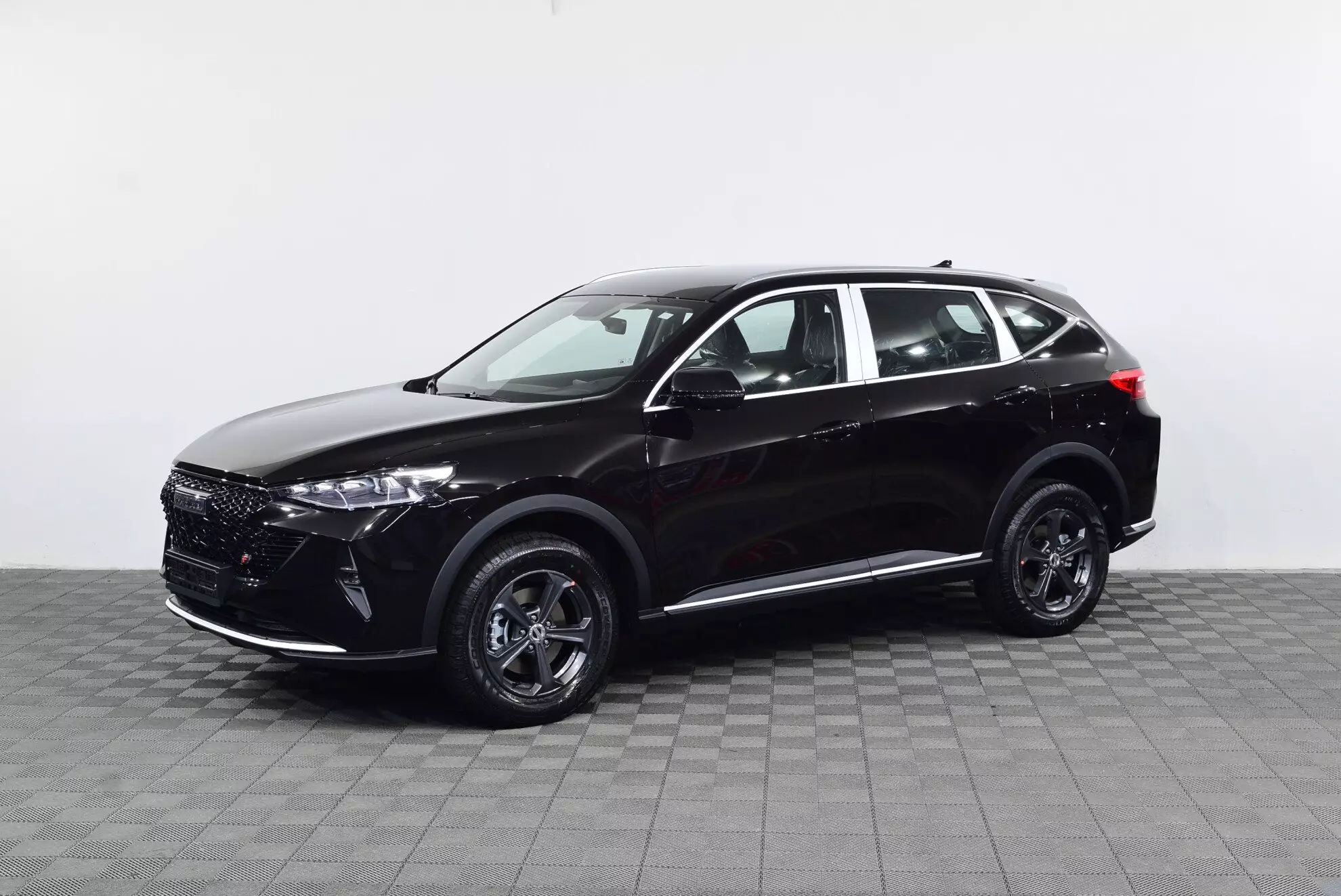 Автосалон: Haval New F7