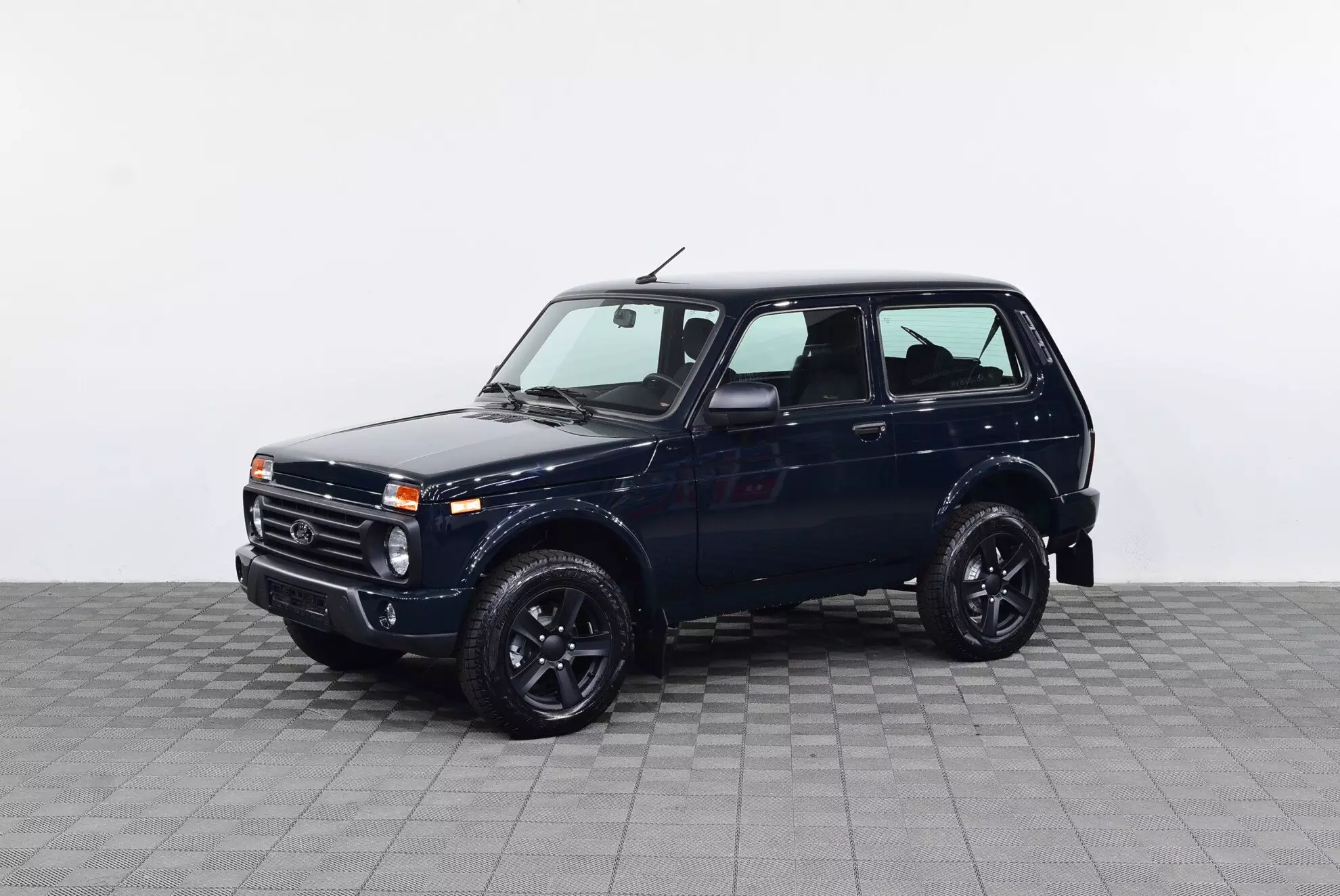 Автосалон: Lada Niva Legend 3D