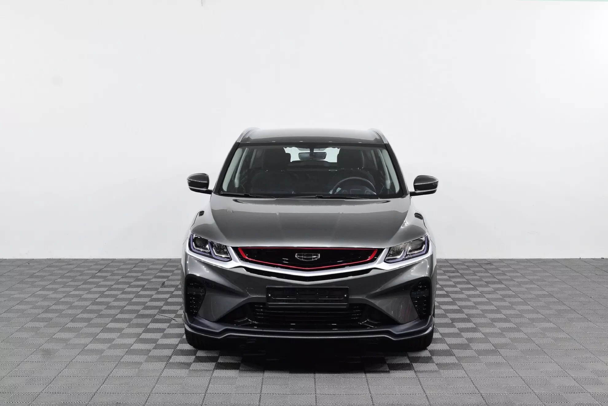Автосалон: Geely Coolray