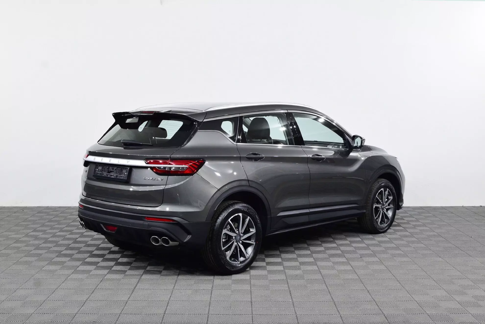 Автосалон: Geely Coolray