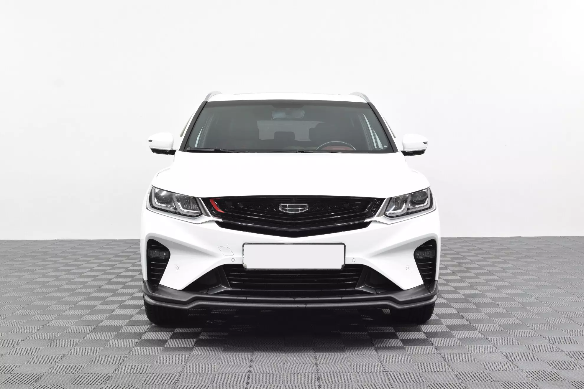Автосалон: Geely Coolray