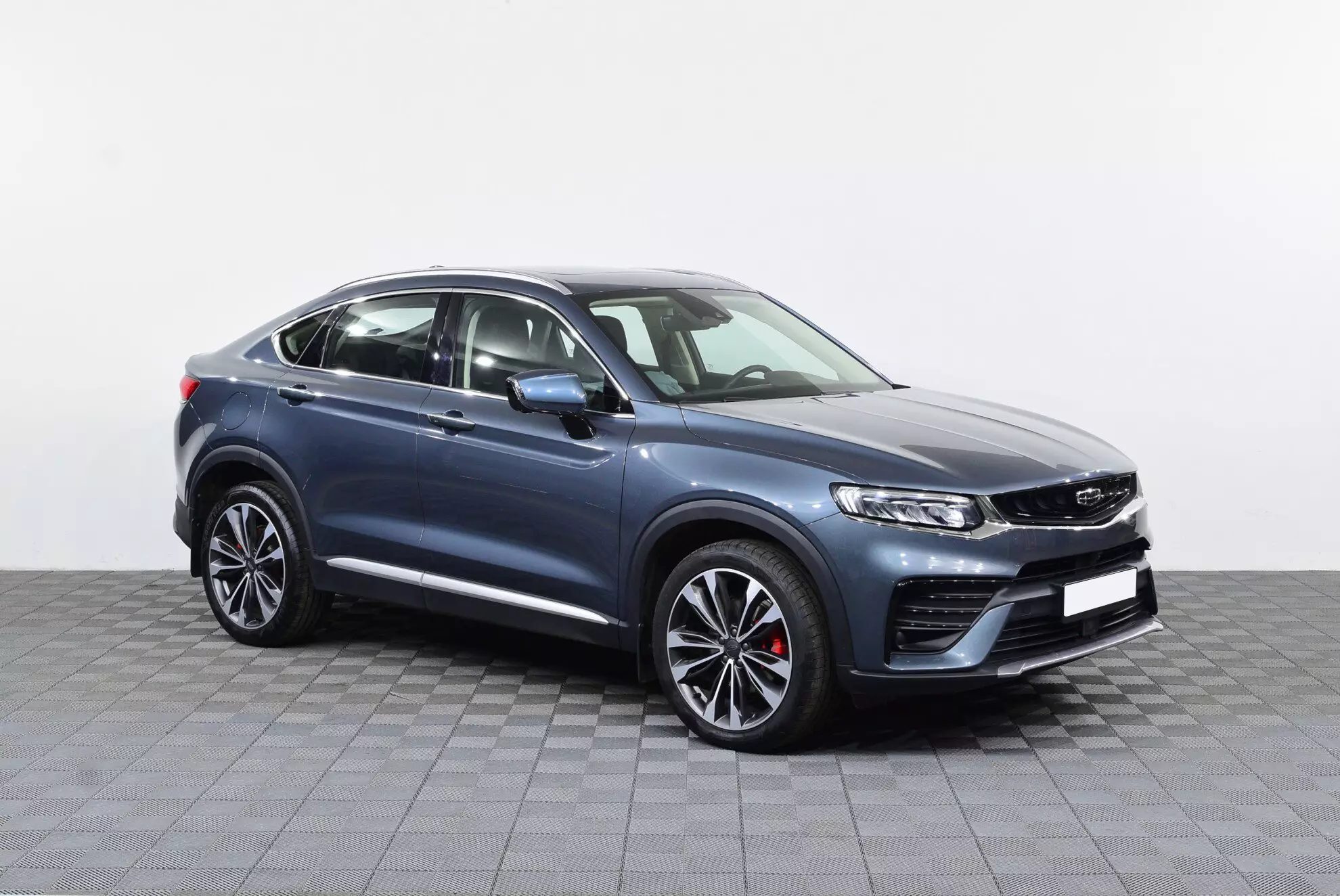 Автосалон: Geely Tugella