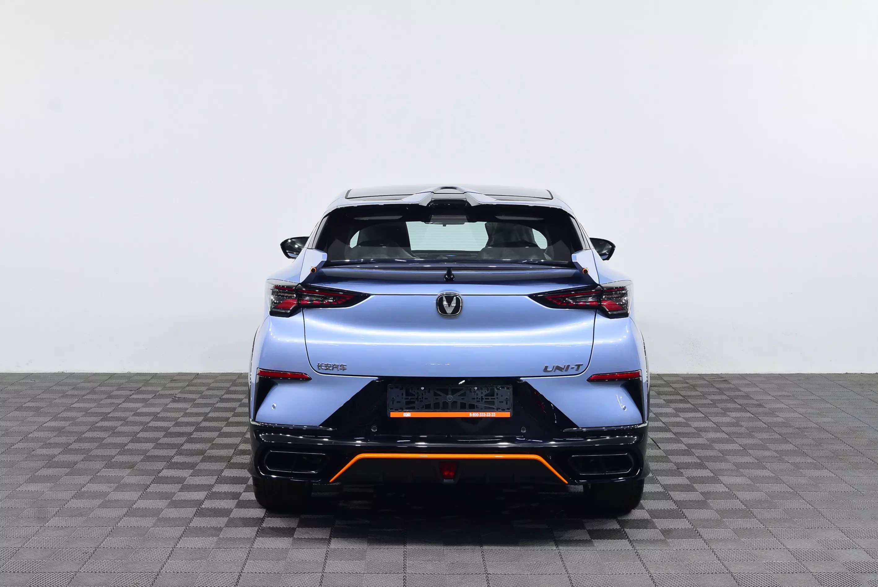 Автосалон: Changan UNI-T
