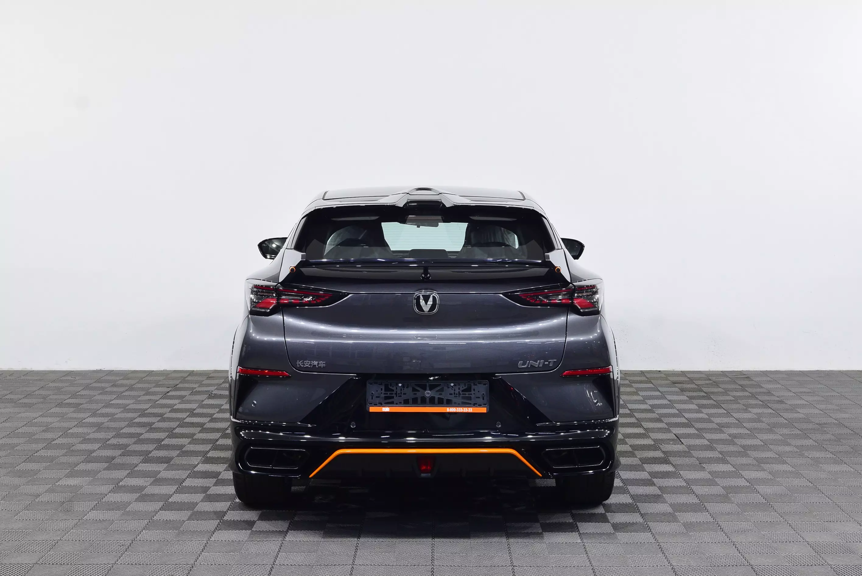 Автосалон: Changan UNI-T