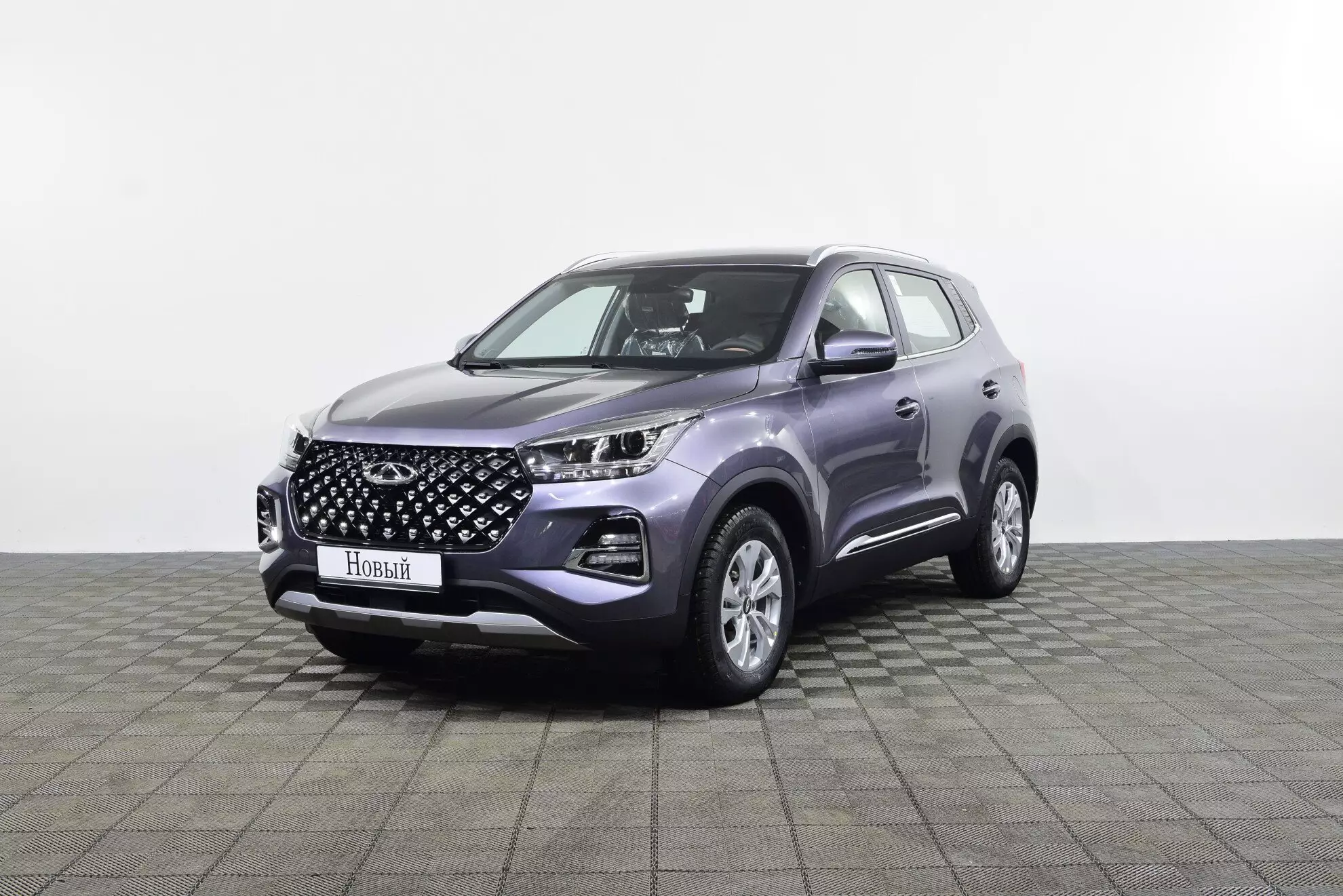 Автосалон: Chery Tiggo 4 Pro