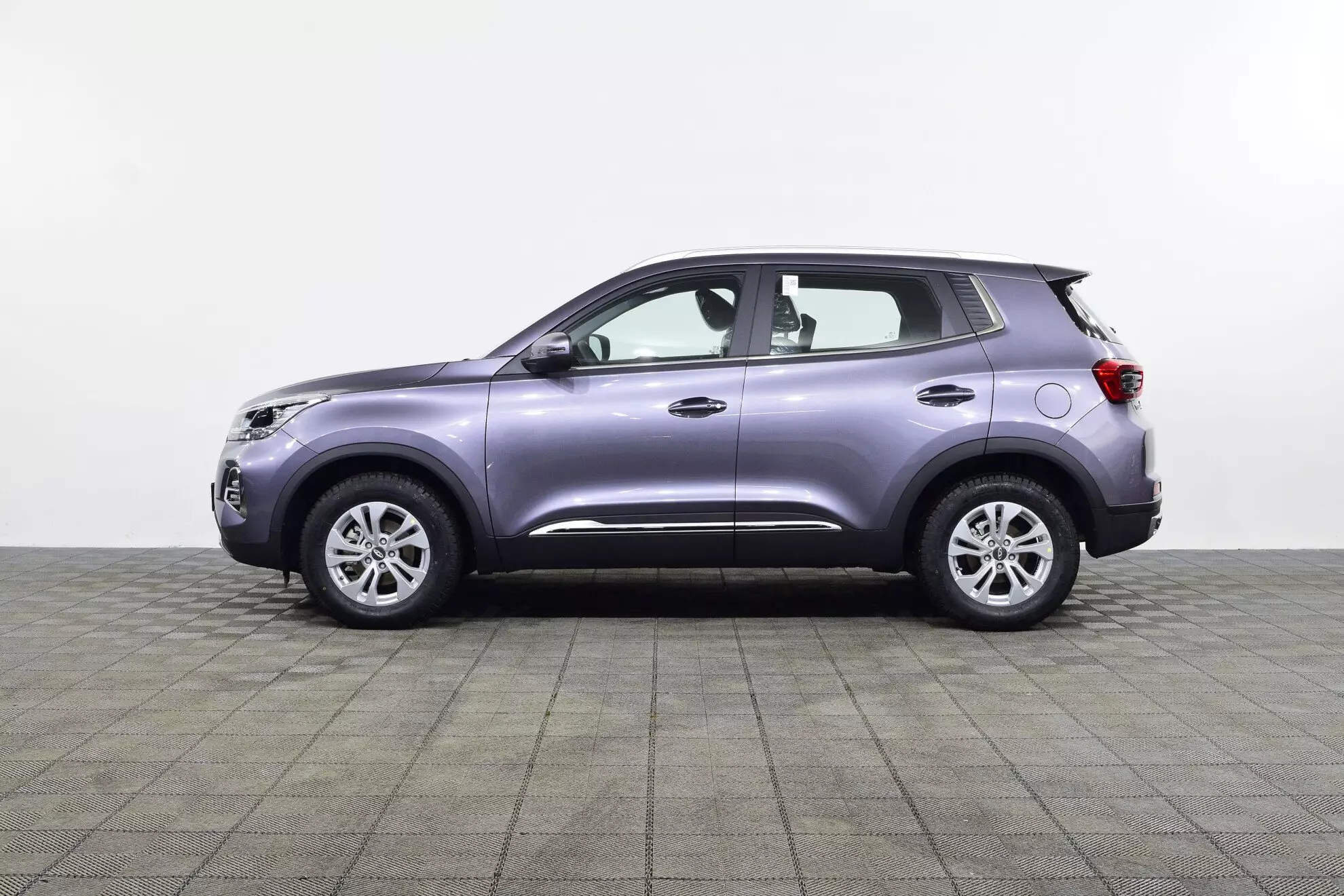 Автосалон: Chery Tiggo 4 Pro
