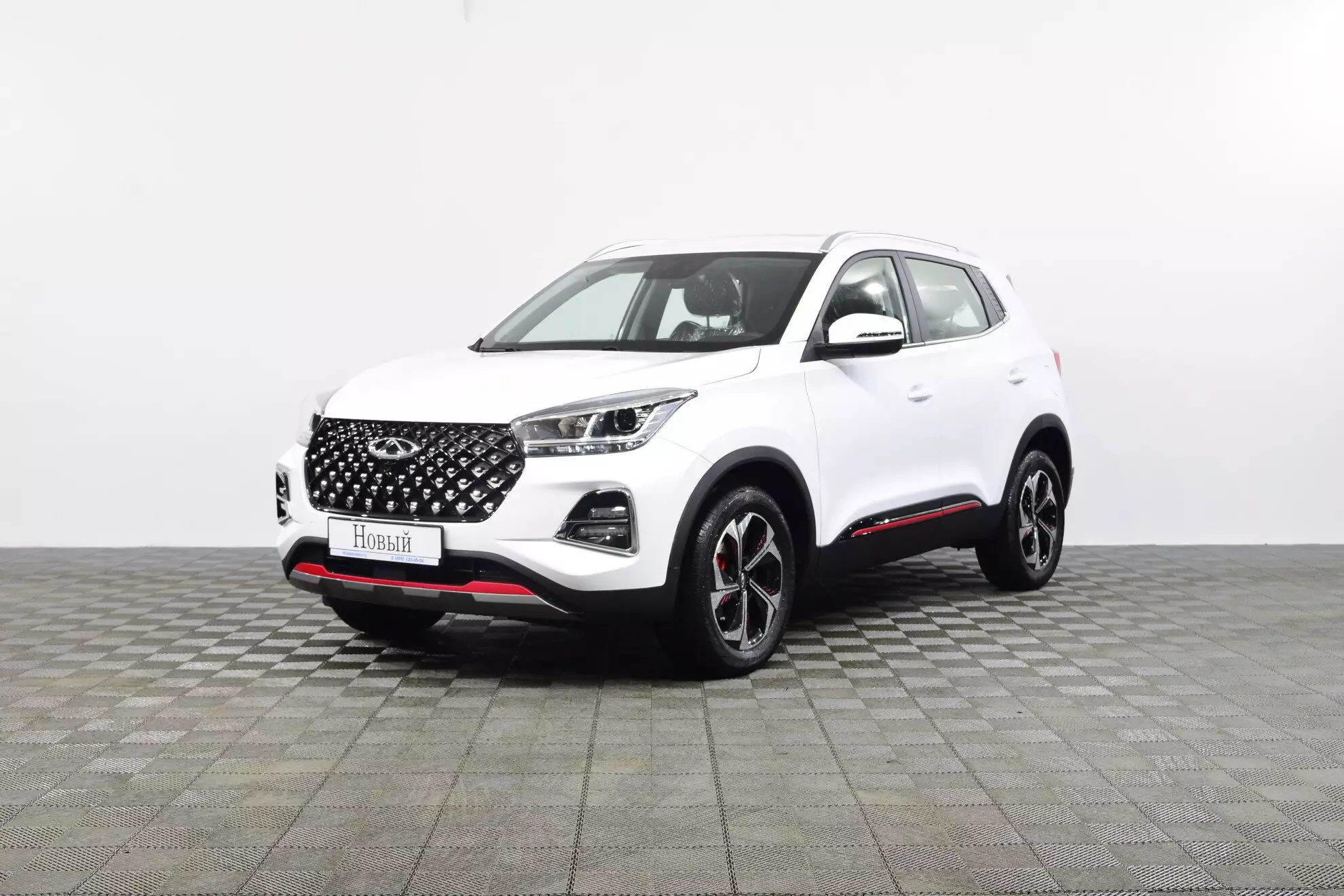 Автосалон: Chery Tiggo 4 Pro