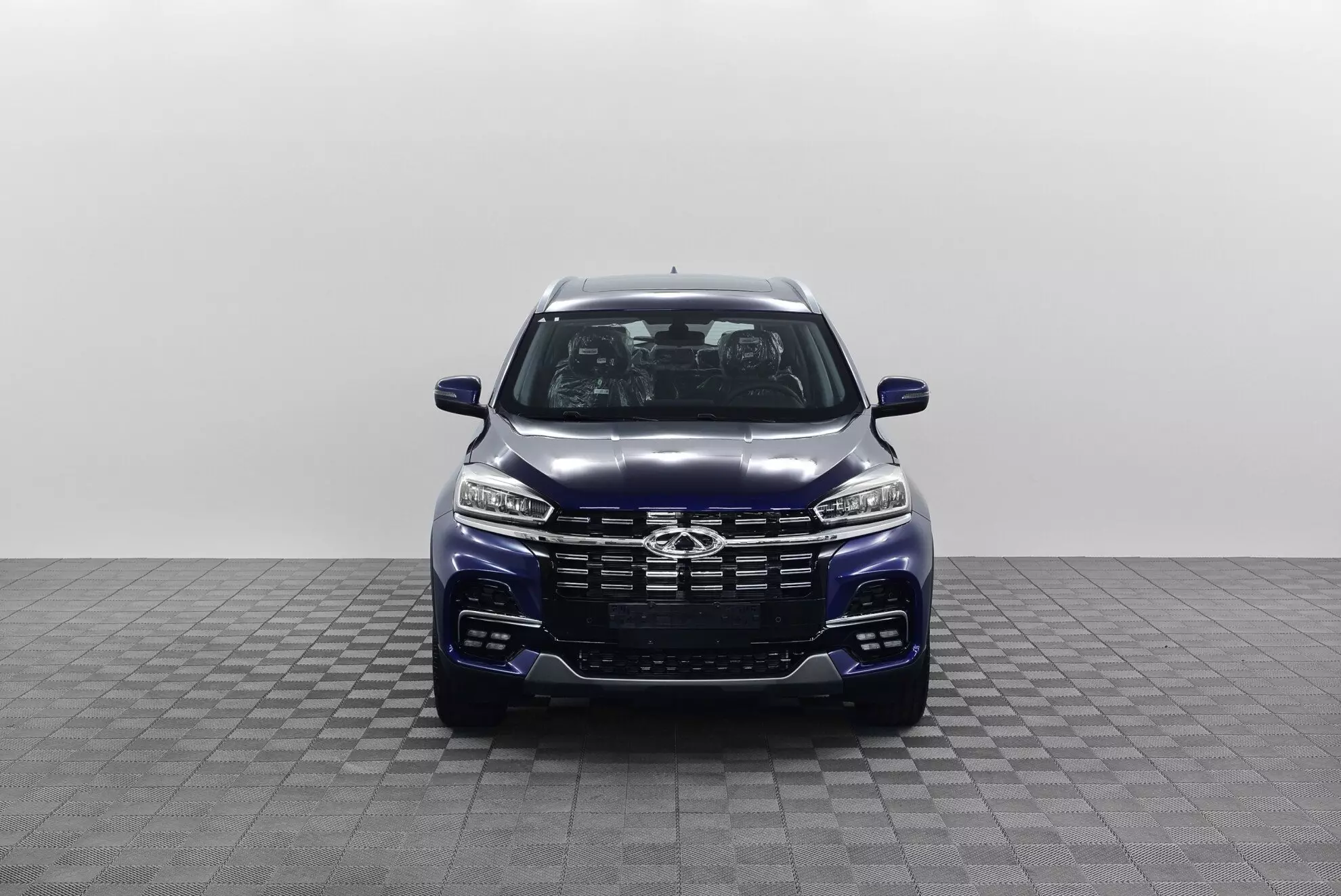 Автосалон: Chery New Tiggo 8