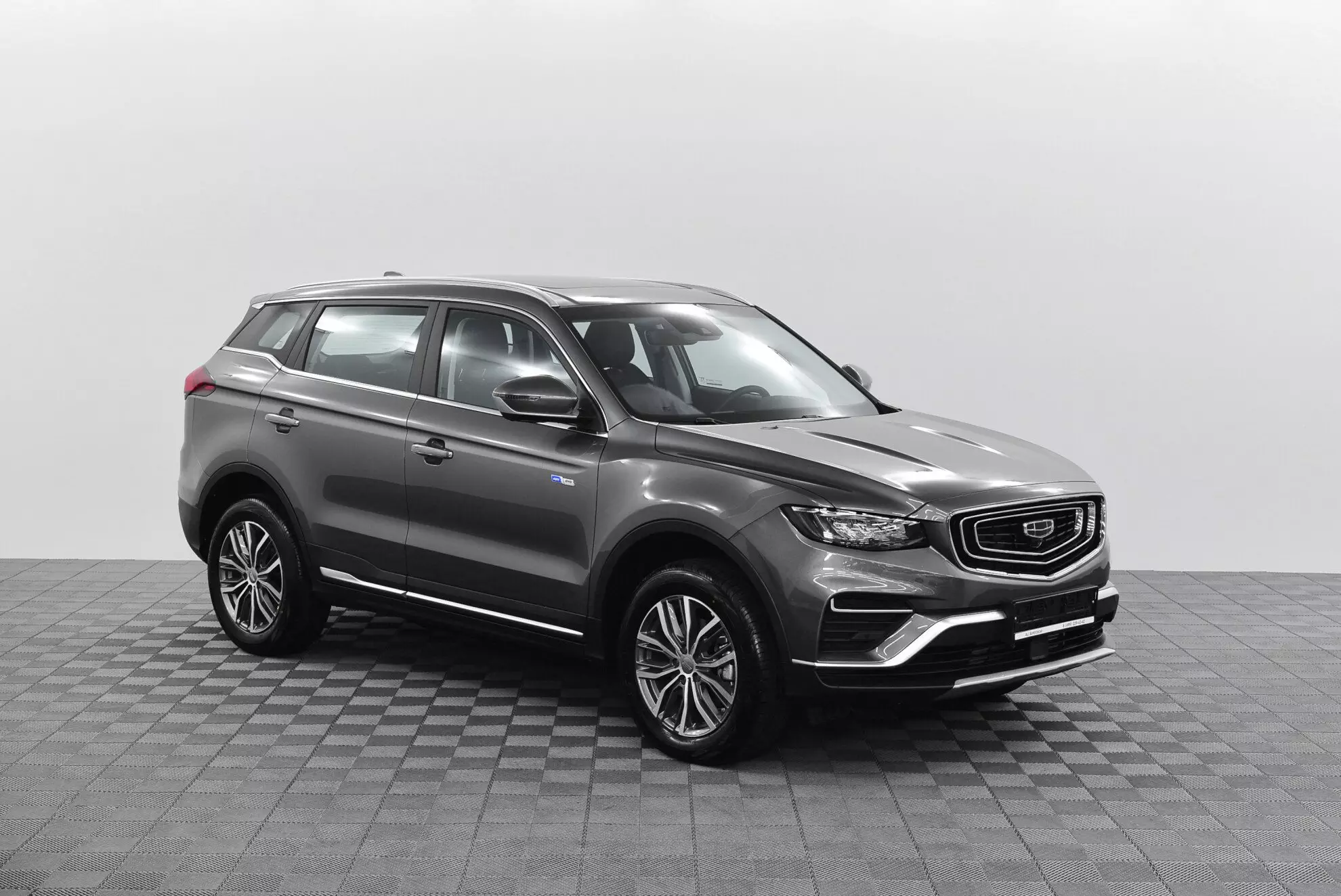 Автосалон: Geely Atlas Pro