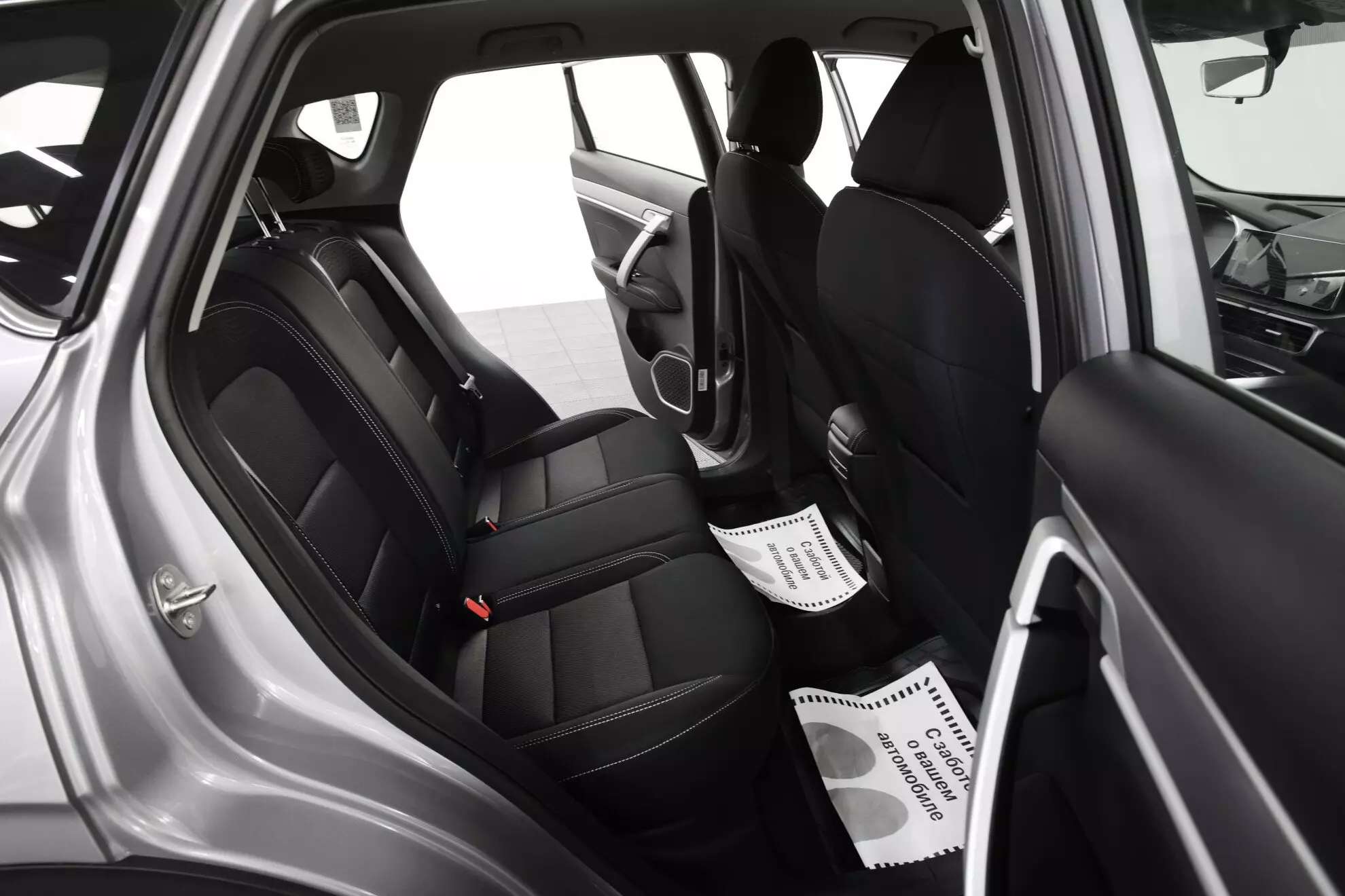 Автосалон: Geely Coolray