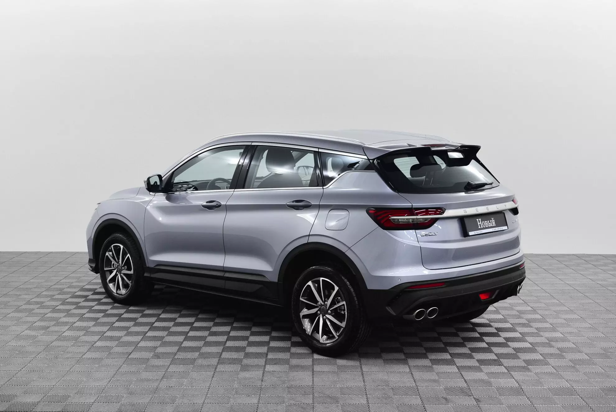 Автосалон: Geely Coolray