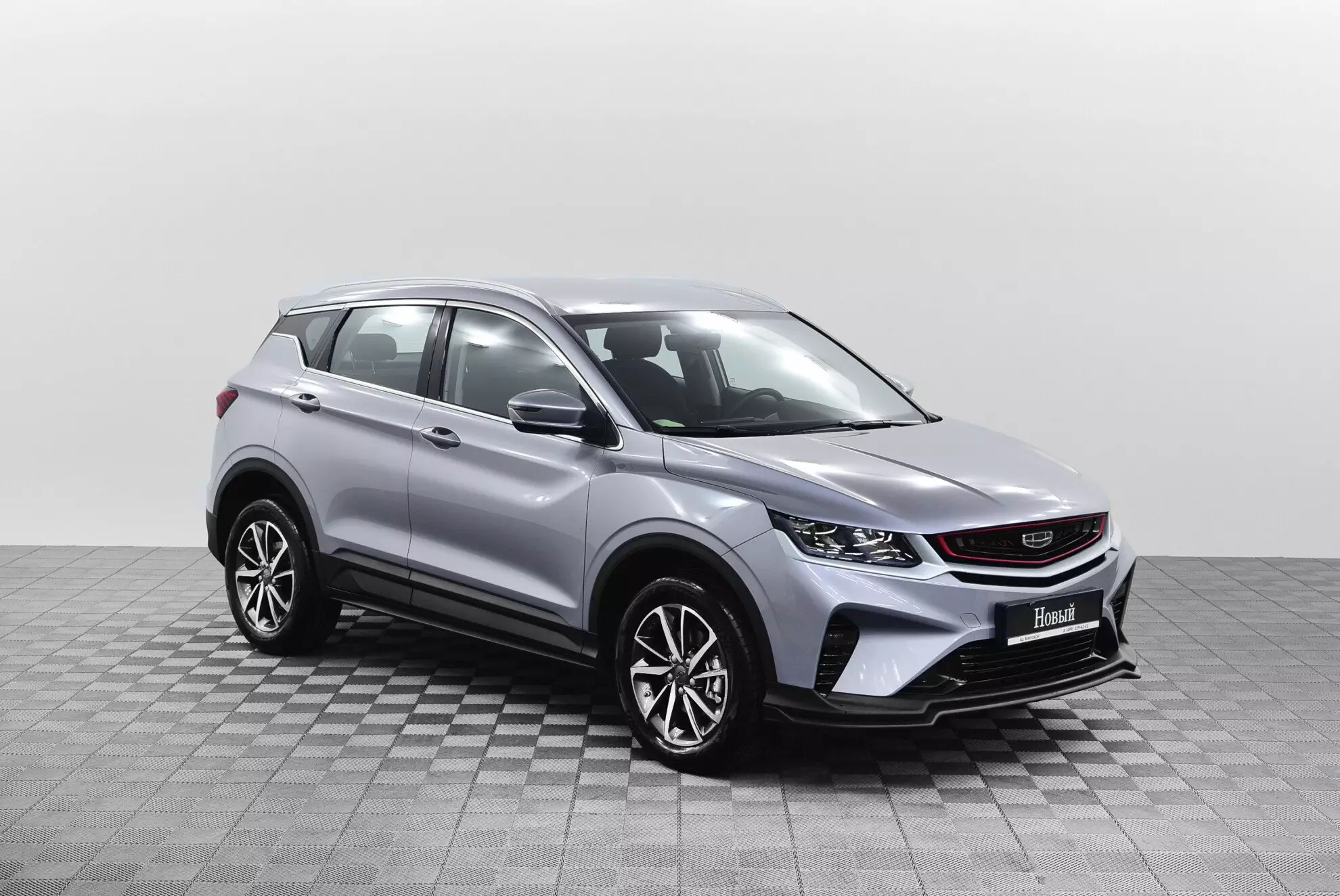 Автосалон: Geely Coolray
