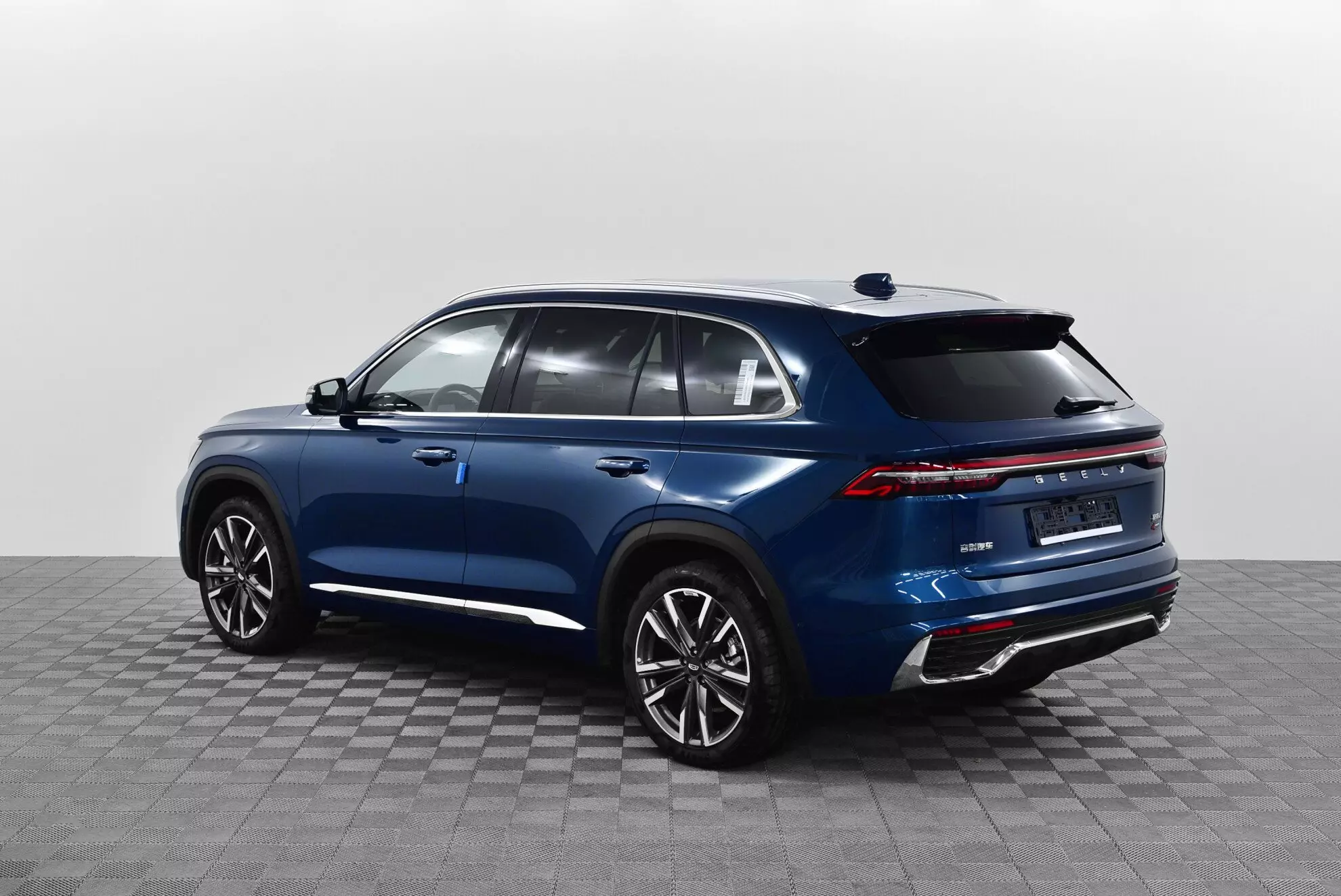 Автосалон: Geely Monjaro